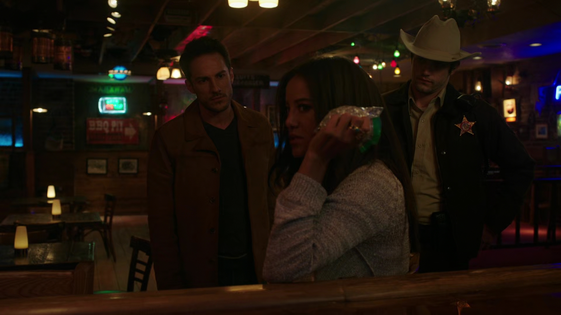 VampireDiariesWorld-dot-nl_RoswellNewMexico3x02-0589.jpg