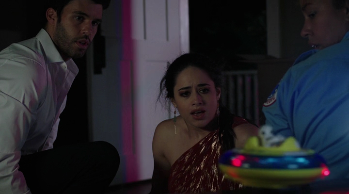 VampireDiariesWorld-dot-nl_RoswellNewMexico3x05-0062.jpg