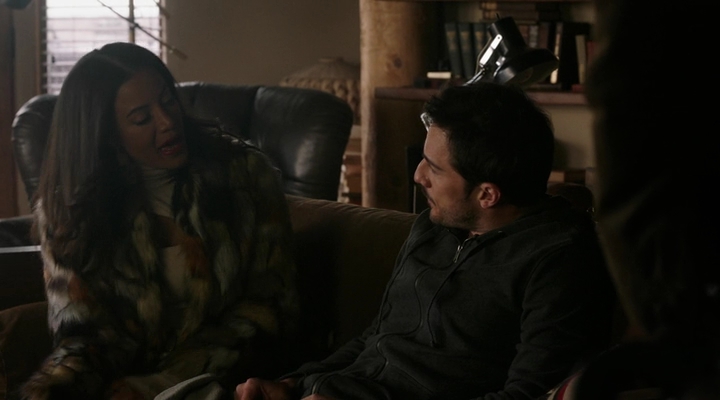 VampireDiariesWorld-dot-nl_RoswellNewMexico3x05-0149.jpg