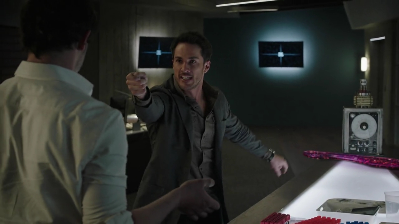 VampireDiariesWorld-dot-nl_RoswellNewMexico3x13-1560.jpg