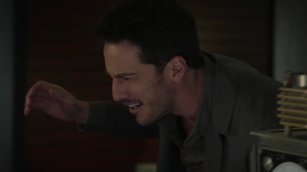 VampireDiariesWorld-dot-nl_RoswellNewMexico3x13-1577.jpg
