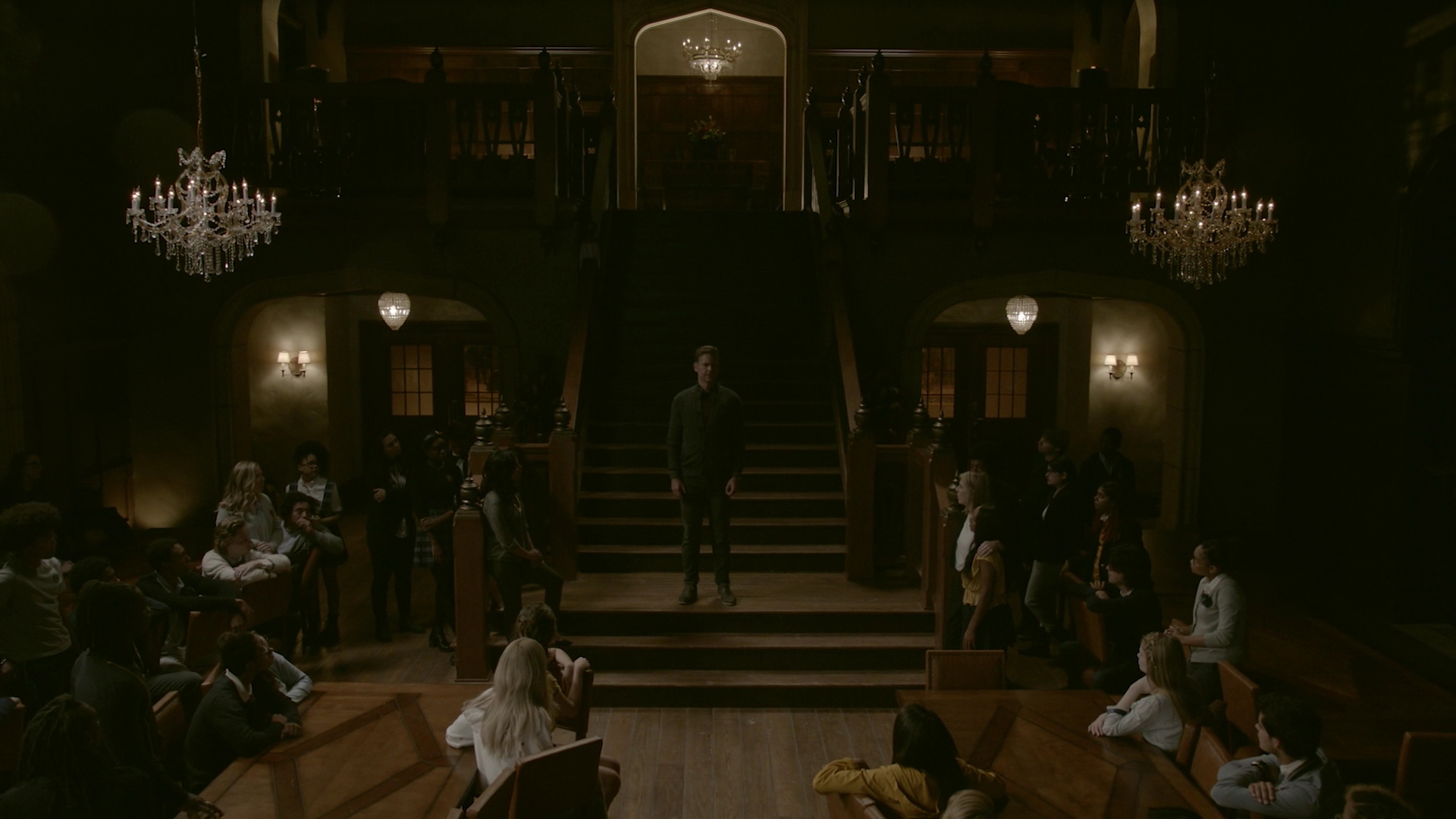 VampireDiariesWorld-dot-nl_Legacies1x03WereBeingPunkedPedro02204.jpg