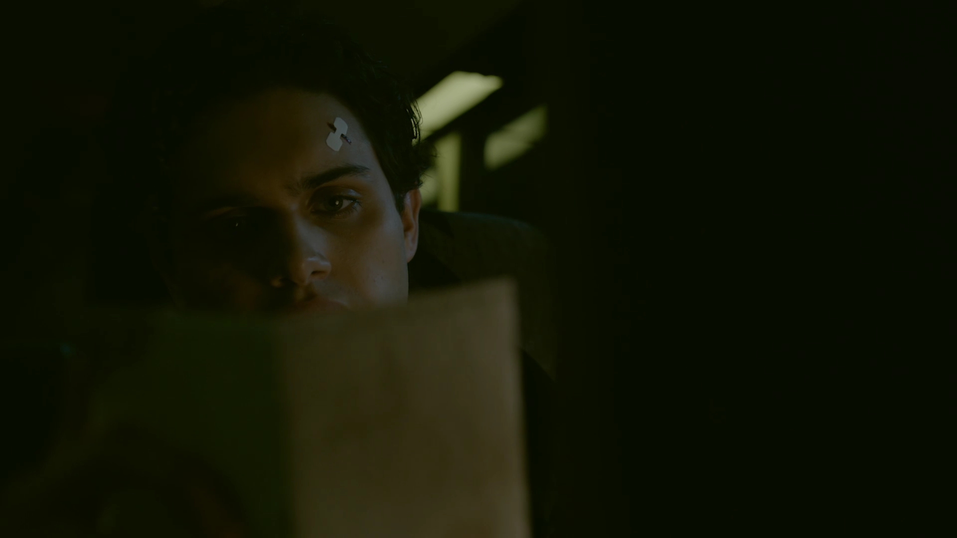 VampireDiariesWorld-dot-nl_Legacies1x05Malivore02420.jpg