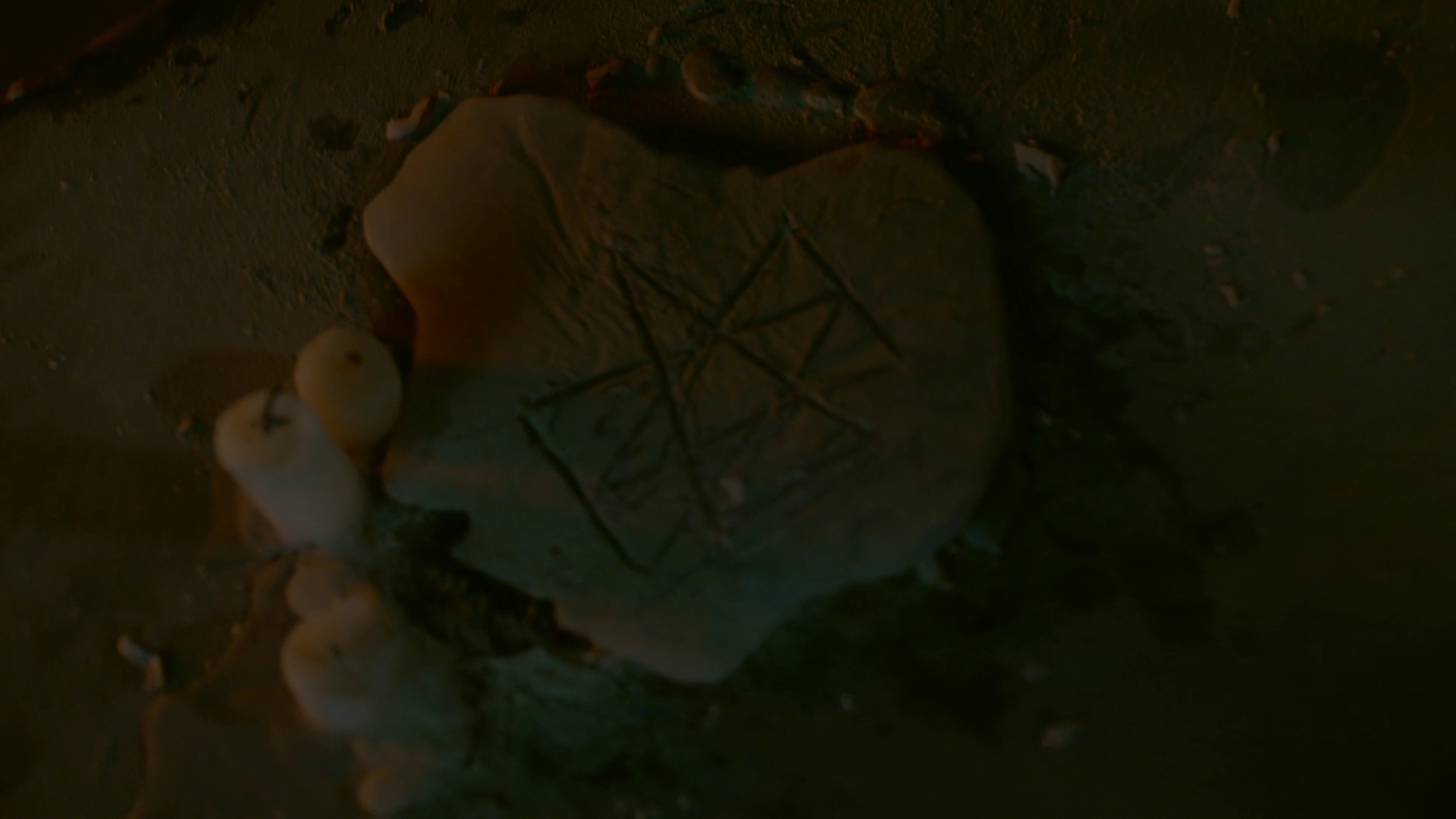 VampireDiariesWorld-dot-nl_Legacies1x05Malivore02434.jpg