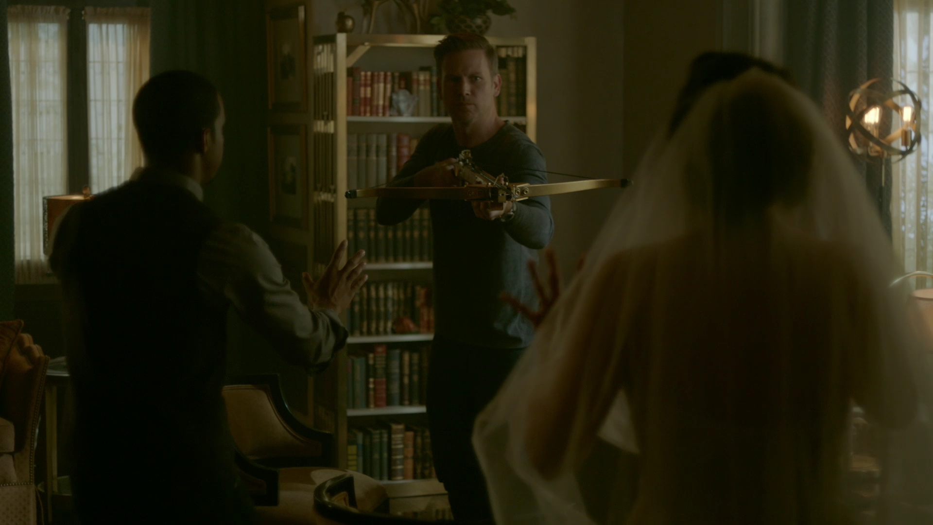 VampireDiariesWorld-dot-nl_Legacies1x06MombieDearest00090.jpg