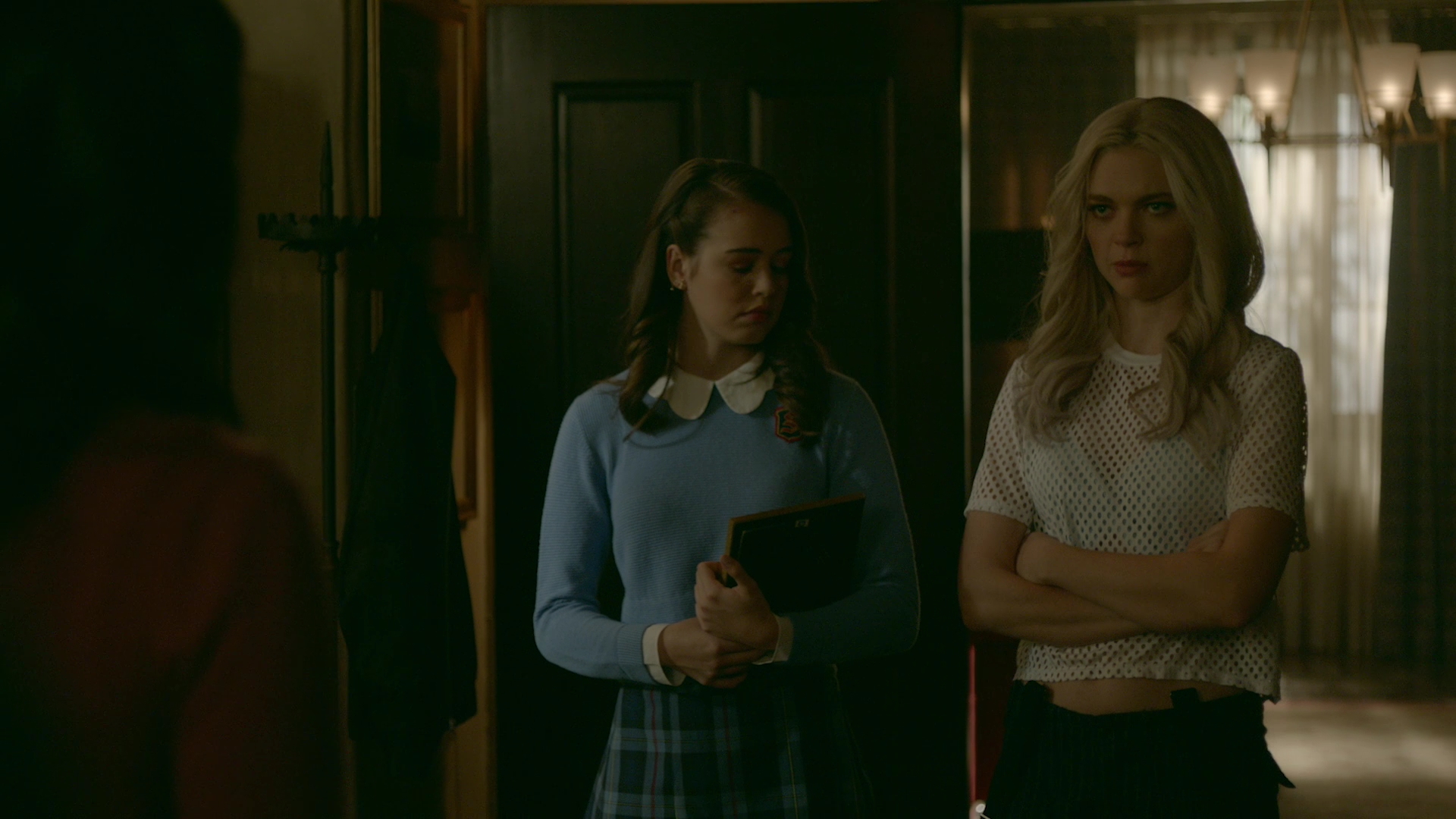 VampireDiariesWorld-dot-nl_Legacies1x06MombieDearest00501.jpg