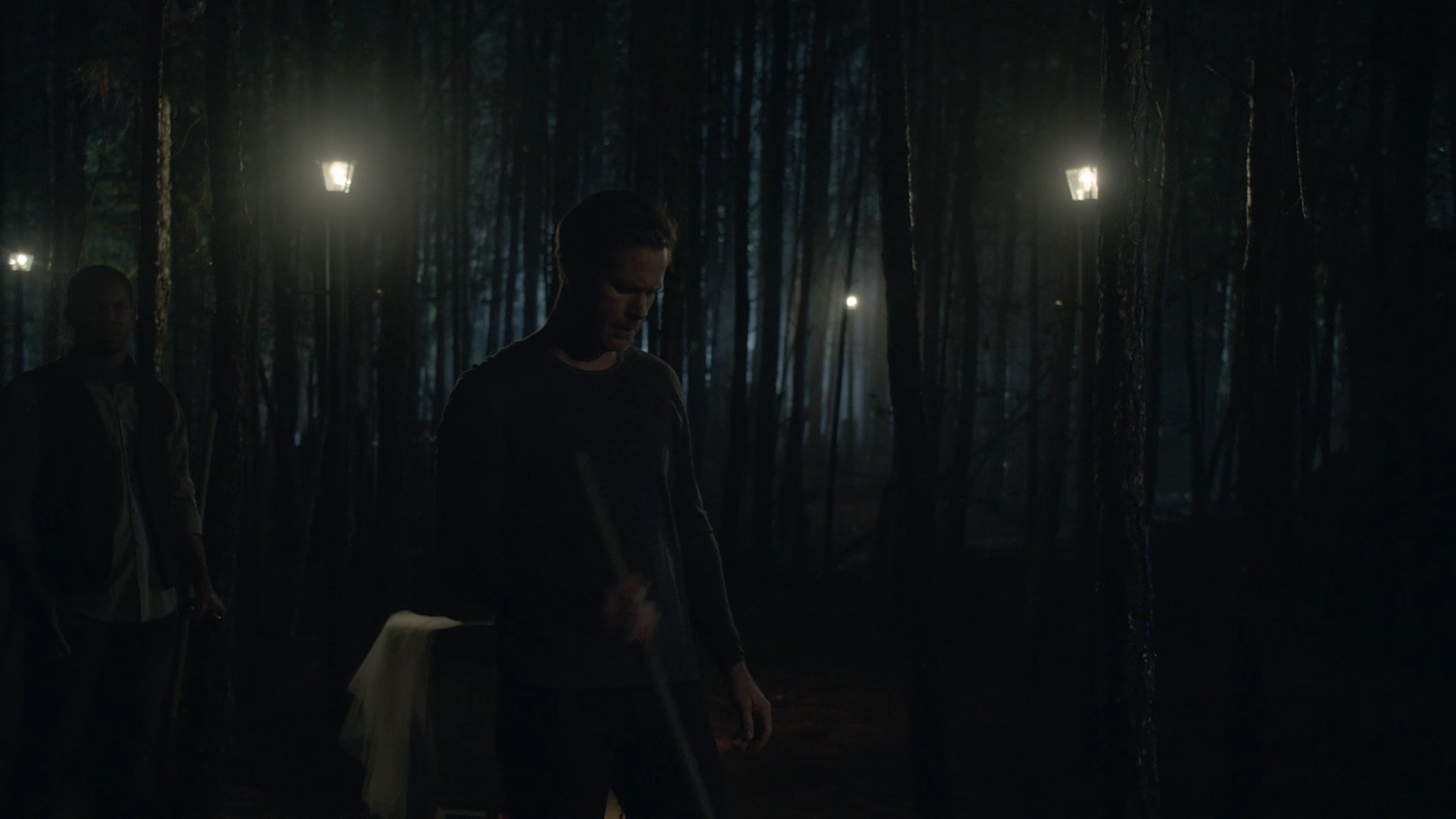 VampireDiariesWorld-dot-nl_Legacies1x06MombieDearest02458.jpg