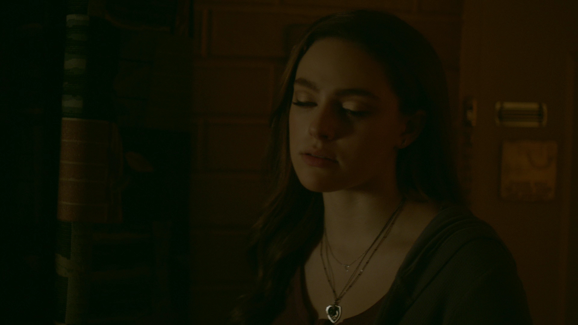 VampireDiariesWorld-dot-nl_Legacies1x08MaybeIShouldStartFromTheEnd01351.jpg