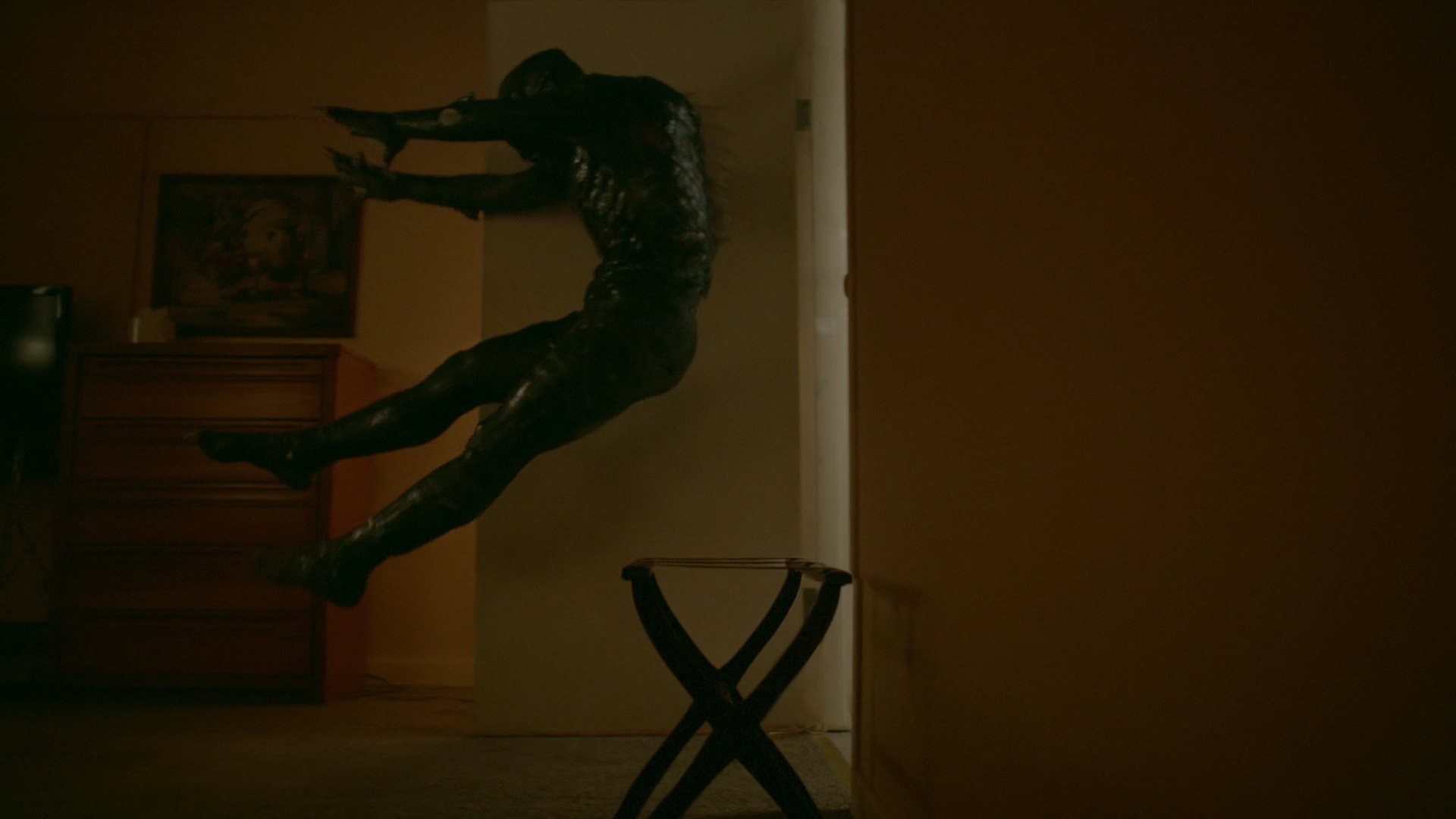 VampireDiariesWorld-dot-nl_Legacies1x08MaybeIShouldStartFromTheEnd01819.jpg