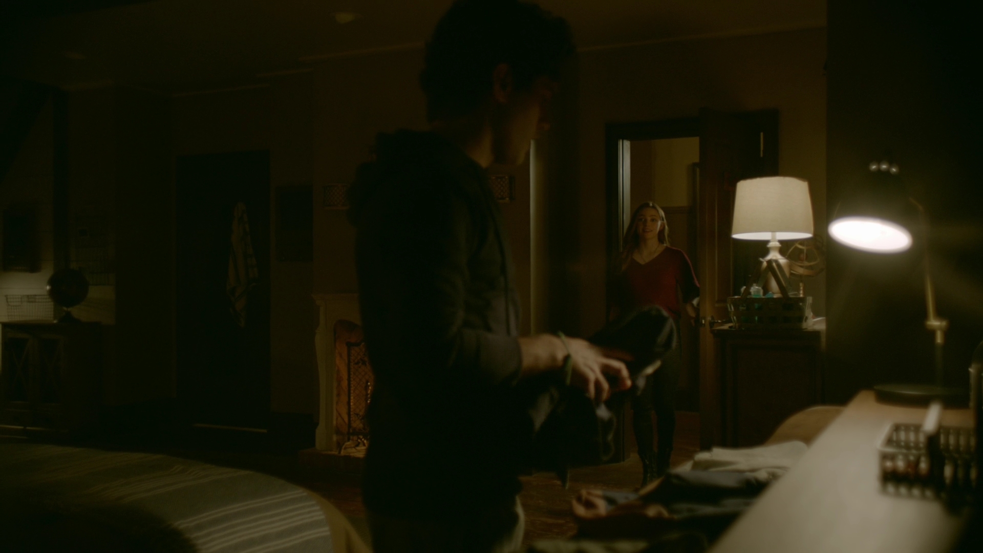 VampireDiariesWorld-dot-nl_Legacies1x08MaybeIShouldStartFromTheEnd02180.jpg