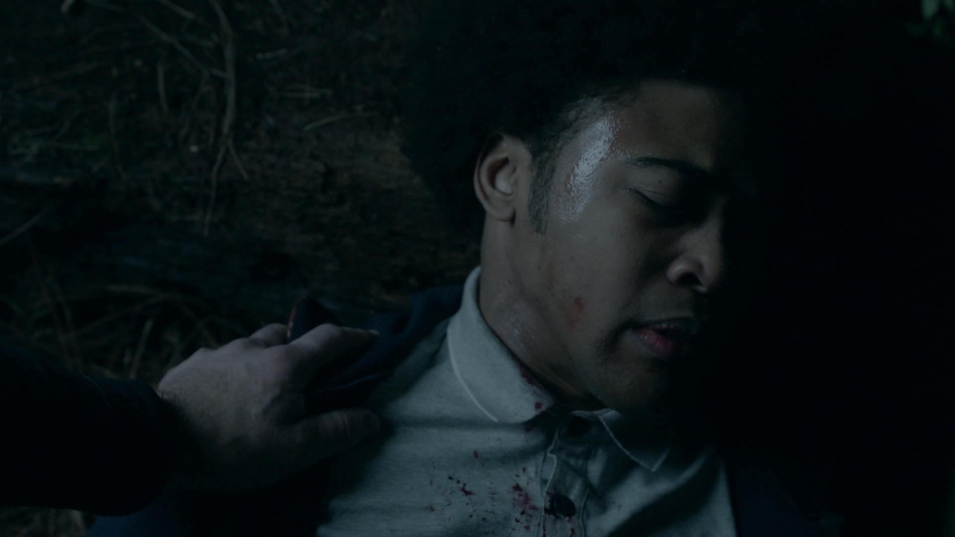 VampireDiariesWorld-dot-nl_Legacies1x13TheBoyWhoStillHasALotToDo02033.jpg