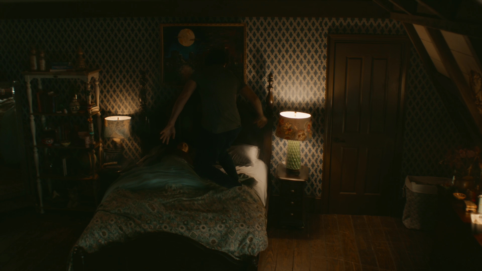 VampireDiariesWorld-dot-nl_Legacies1x14LetsJustFinishTheDance02528.jpg