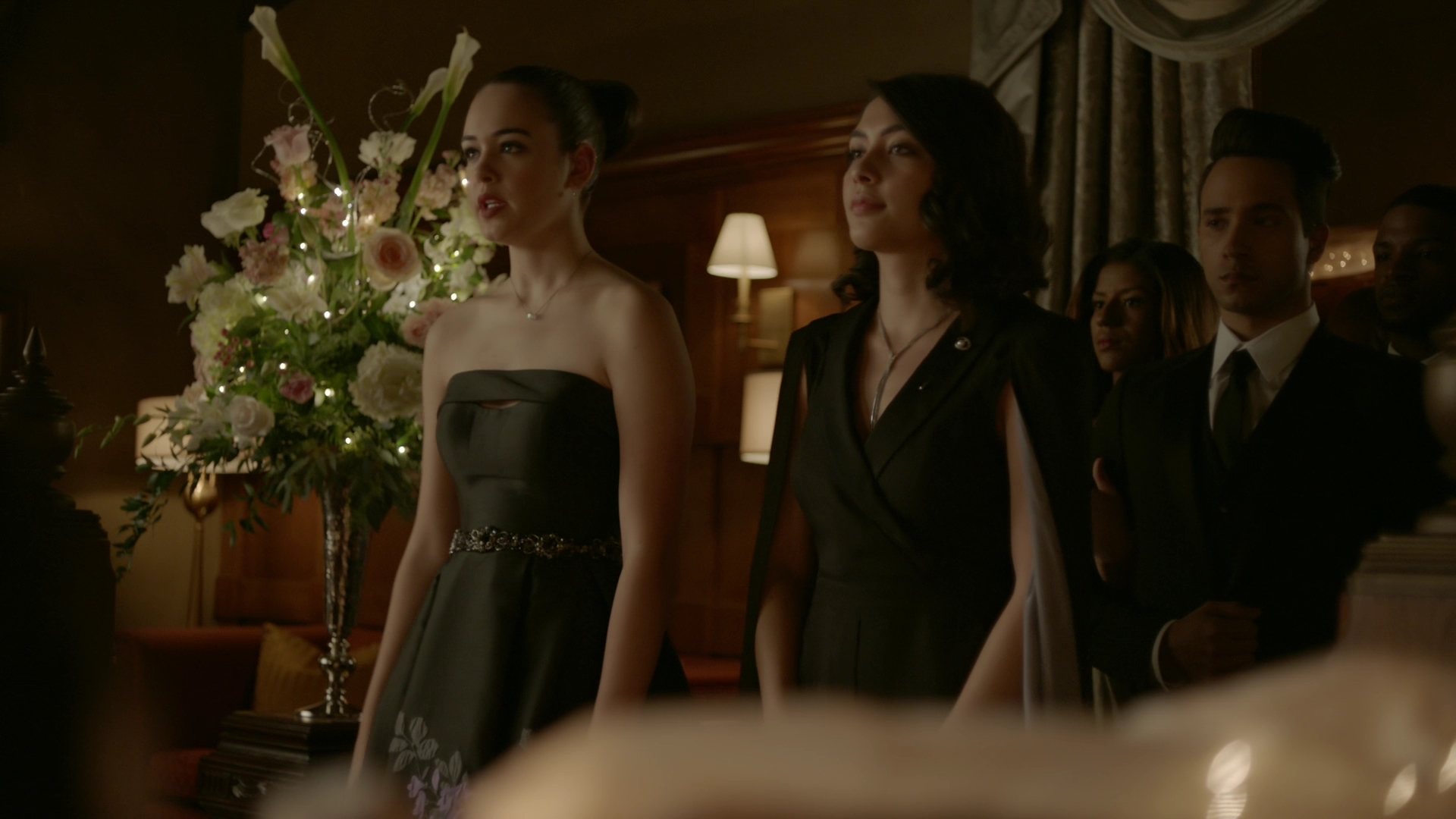 VampireDiariesWorld-dot-nl_Legacies1x14LetsJustFinishTheDance03955.jpg