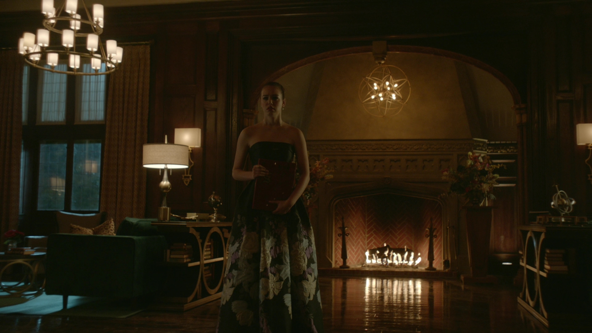 VampireDiariesWorld-dot-nl_Legacies1x14LetsJustFinishTheDance04832.jpg