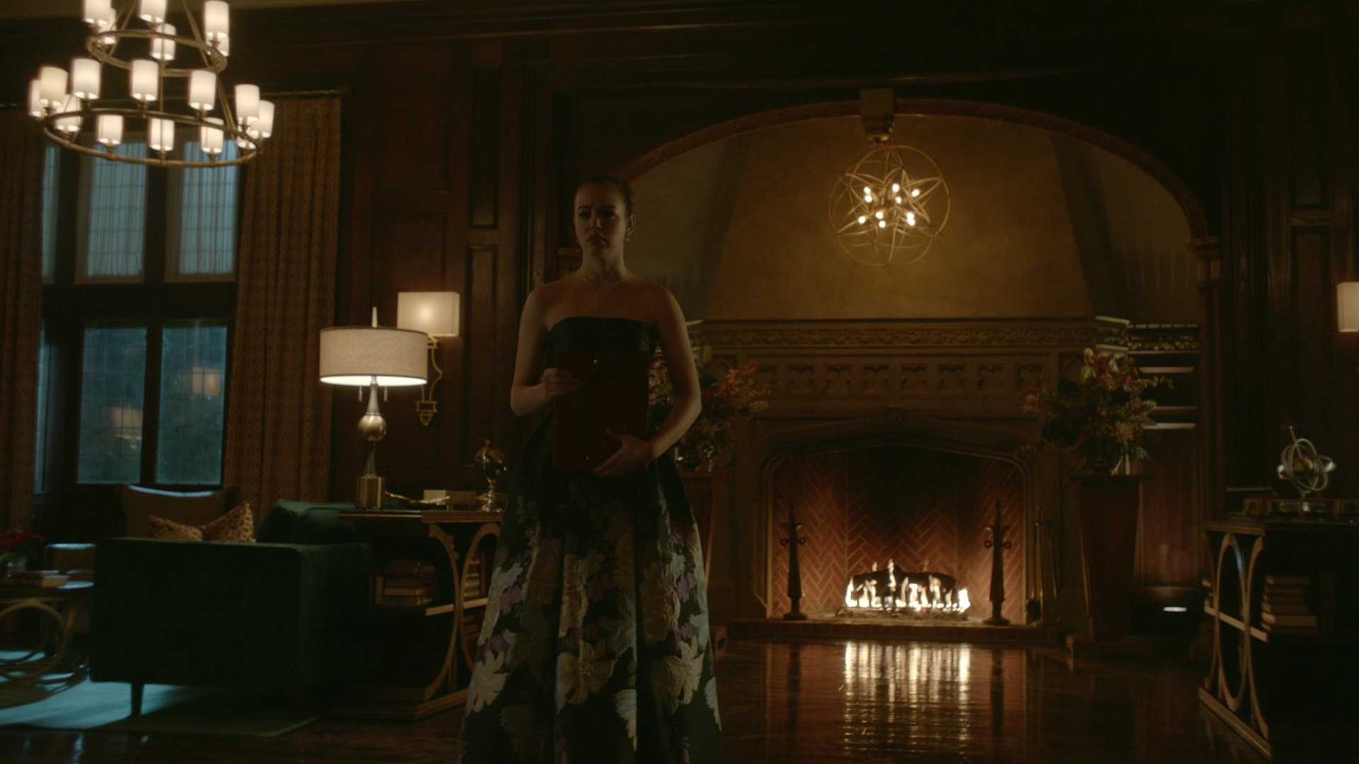 VampireDiariesWorld-dot-nl_Legacies1x14LetsJustFinishTheDance04833.jpg
