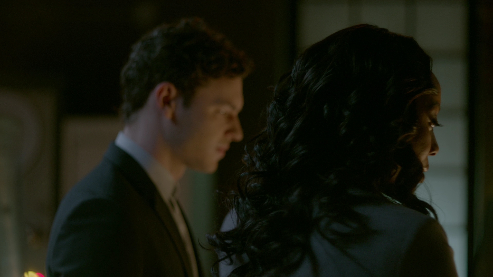 VampireDiariesWorld-dot-nl_Legacies1x15IllTellYouAStory00023.jpg