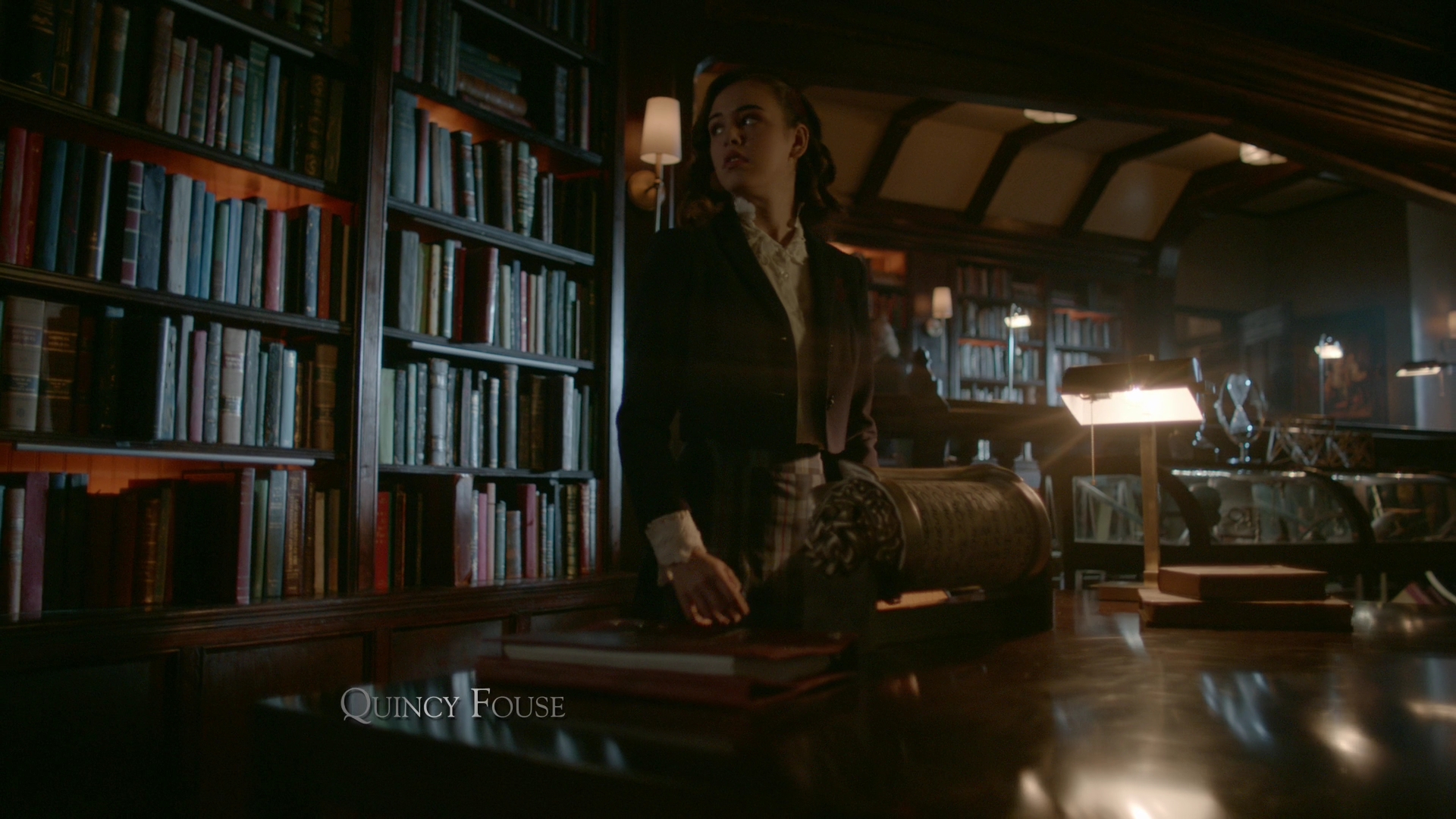 VampireDiariesWorld-dot-nl_Legacies1x15IllTellYouAStory00173.jpg