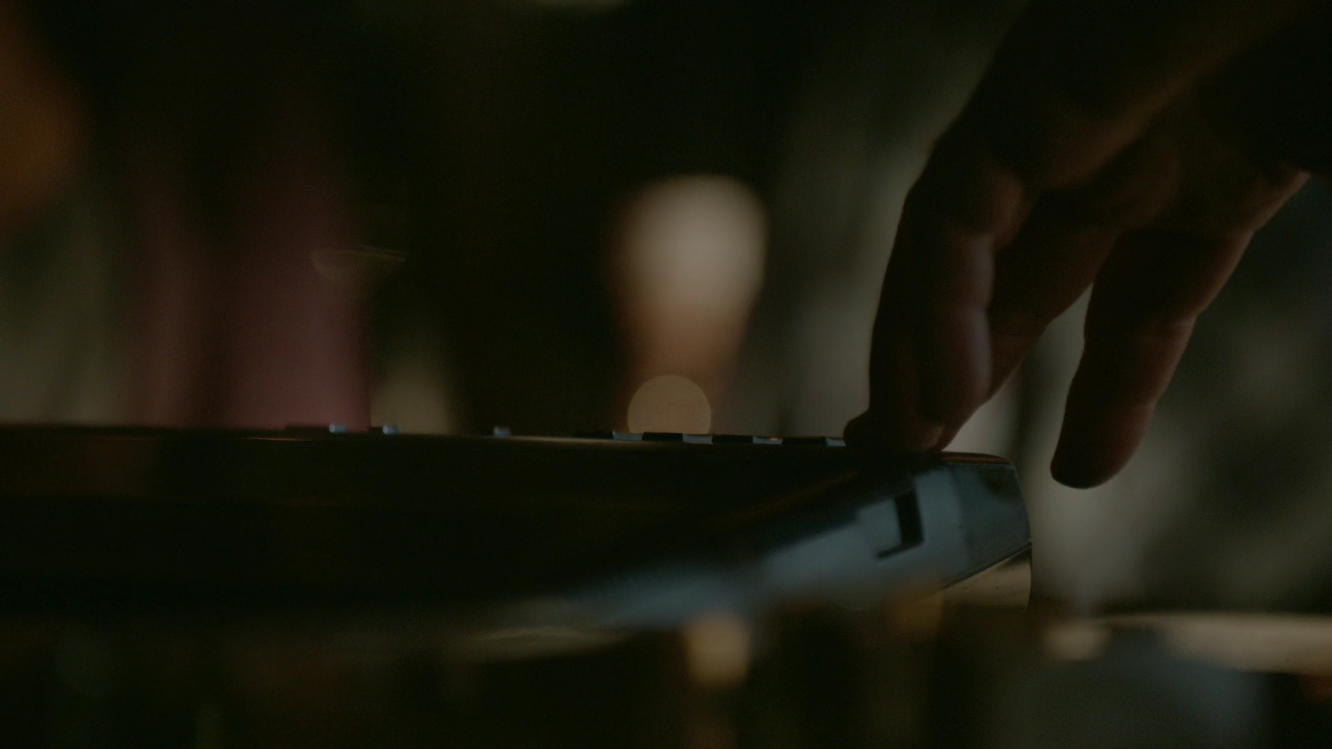 VampireDiariesWorld-dot-nl_Legacies1x15IllTellYouAStory00238.jpg
