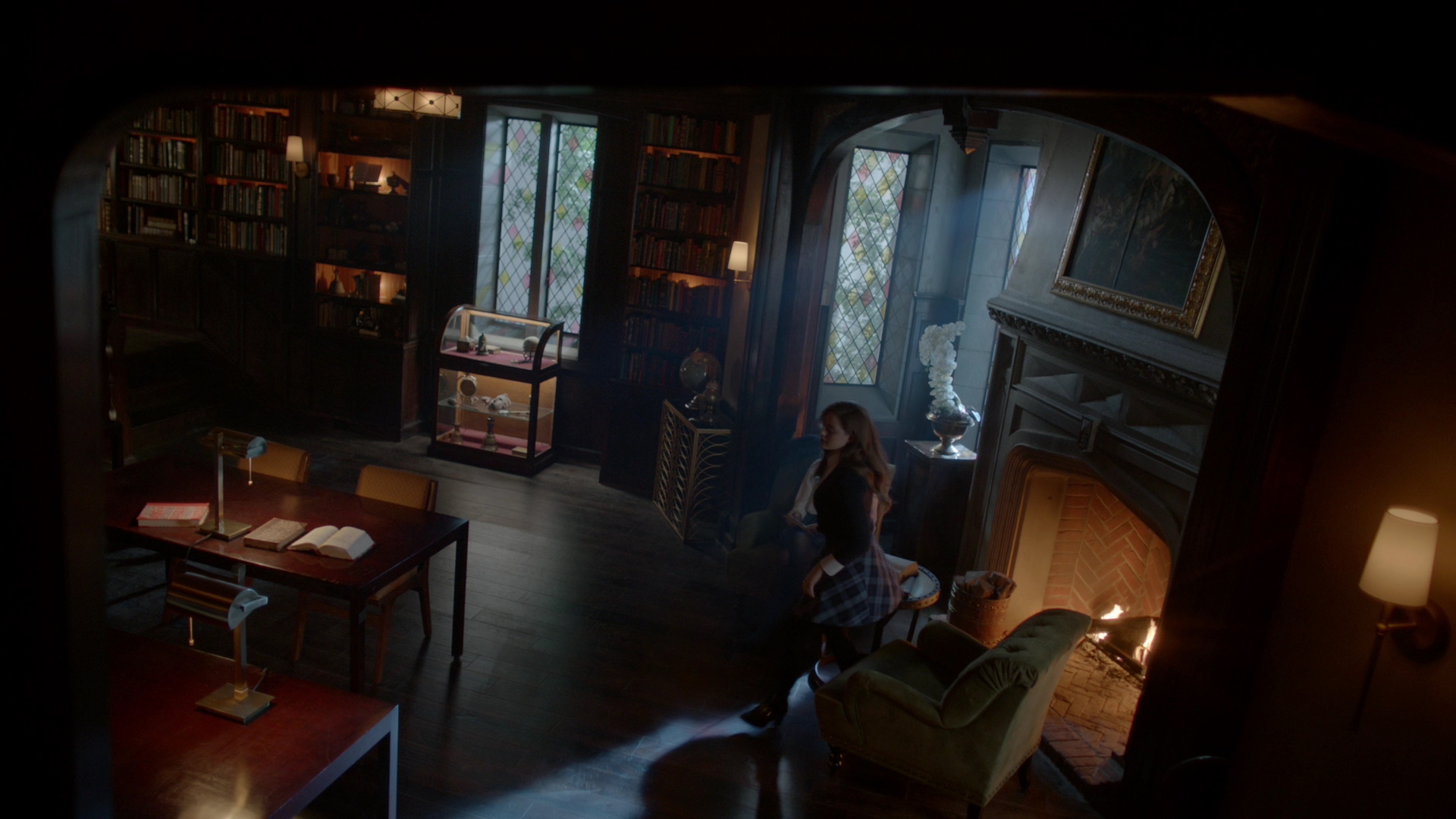 VampireDiariesWorld-dot-nl_Legacies1x15IllTellYouAStory01075.jpg