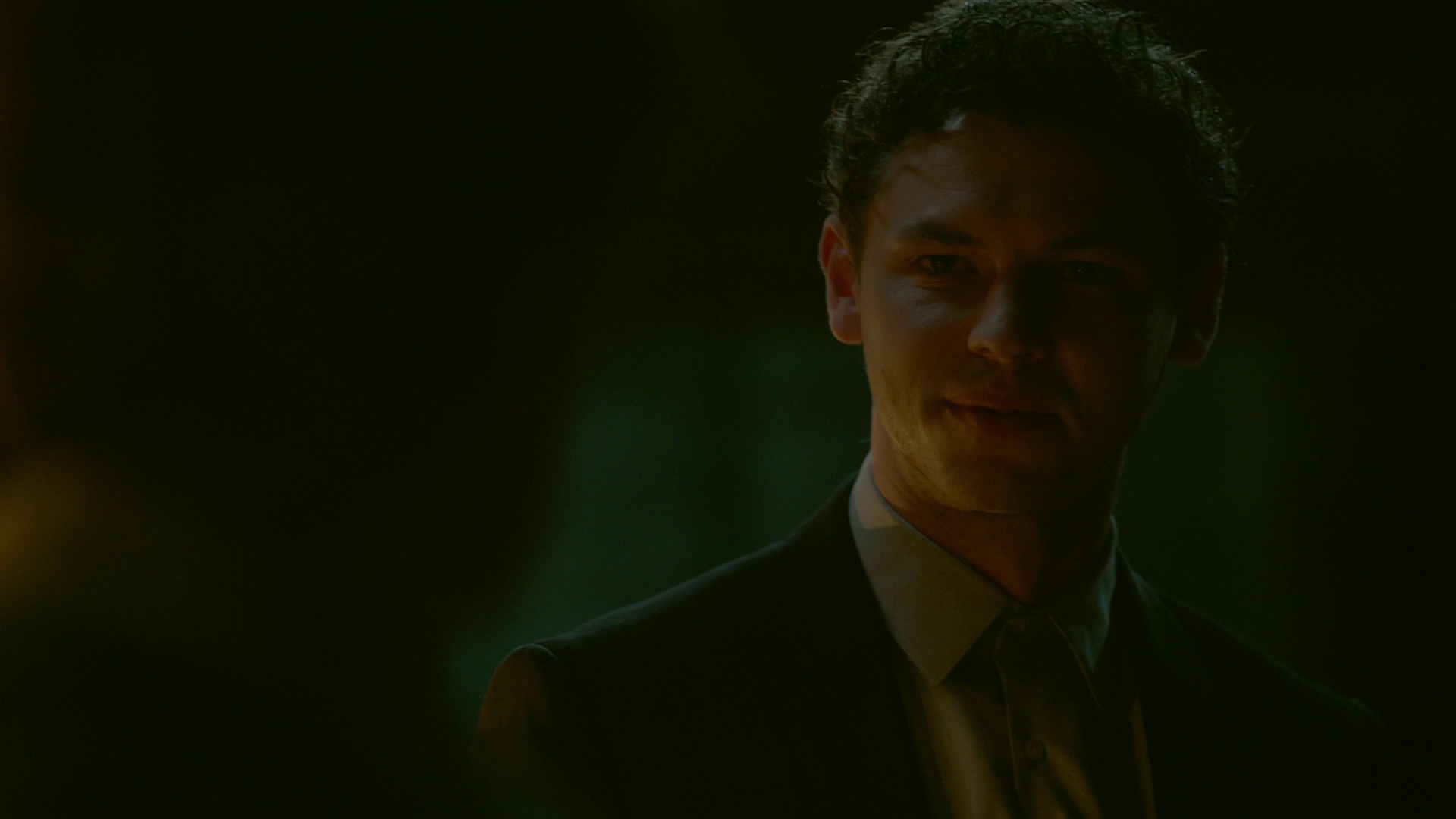 VampireDiariesWorld-dot-nl_Legacies1x15IllTellYouAStory01618.jpg