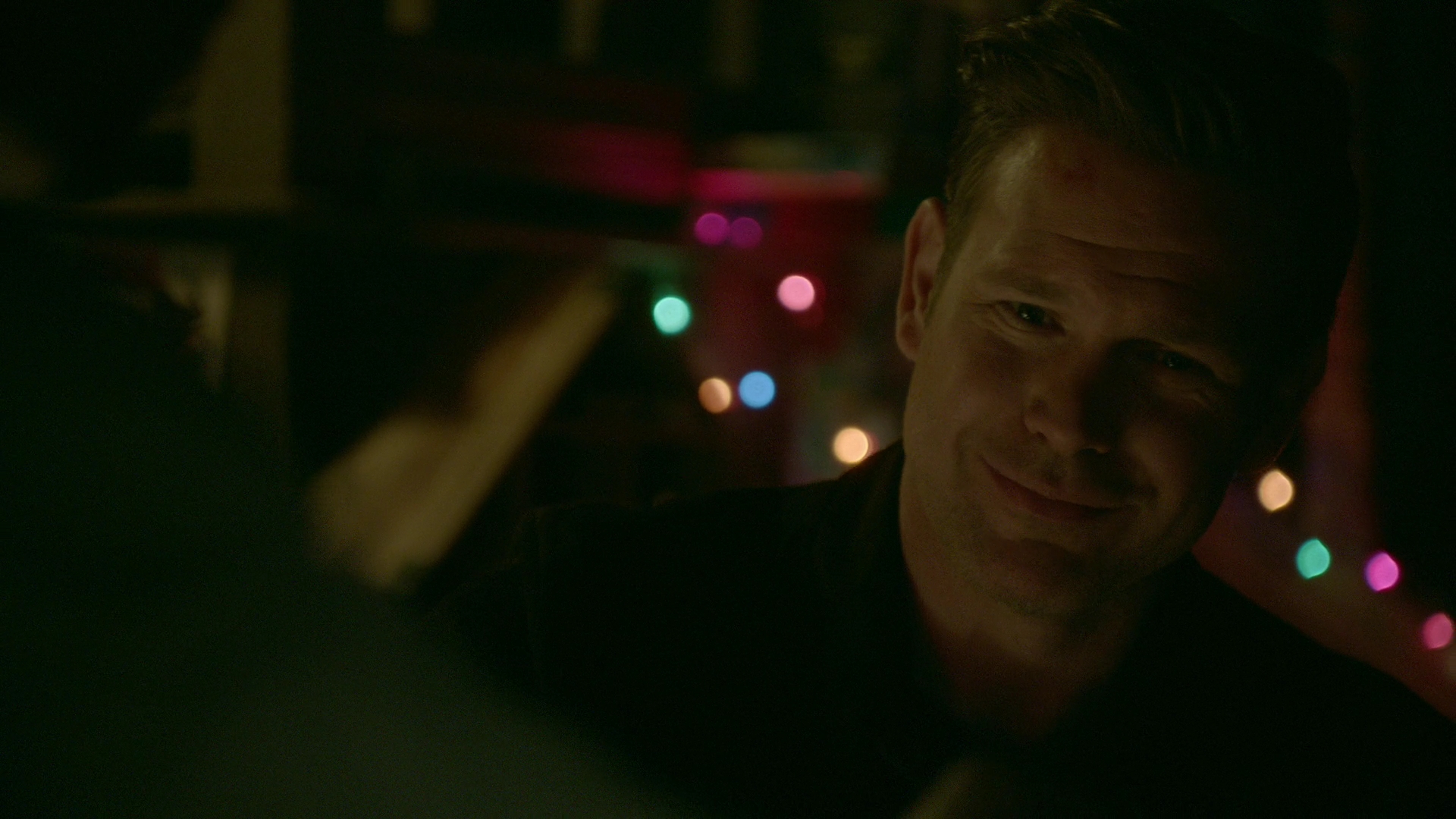 VampireDiariesWorld-dot-nl_Legacies1x15IllTellYouAStory02289.jpg