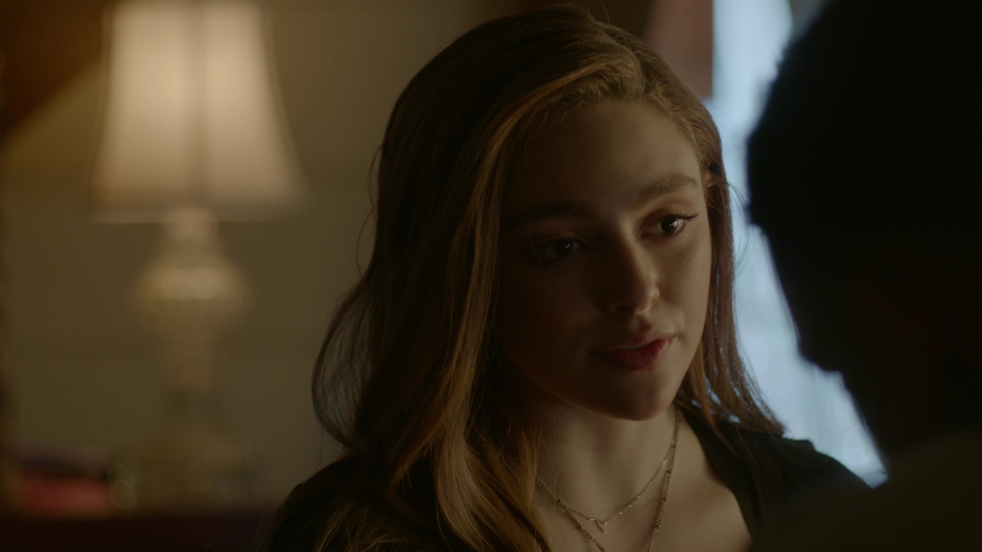 VampireDiariesWorld-dot-nl_Legacies1x15IllTellYouAStory02388.jpg