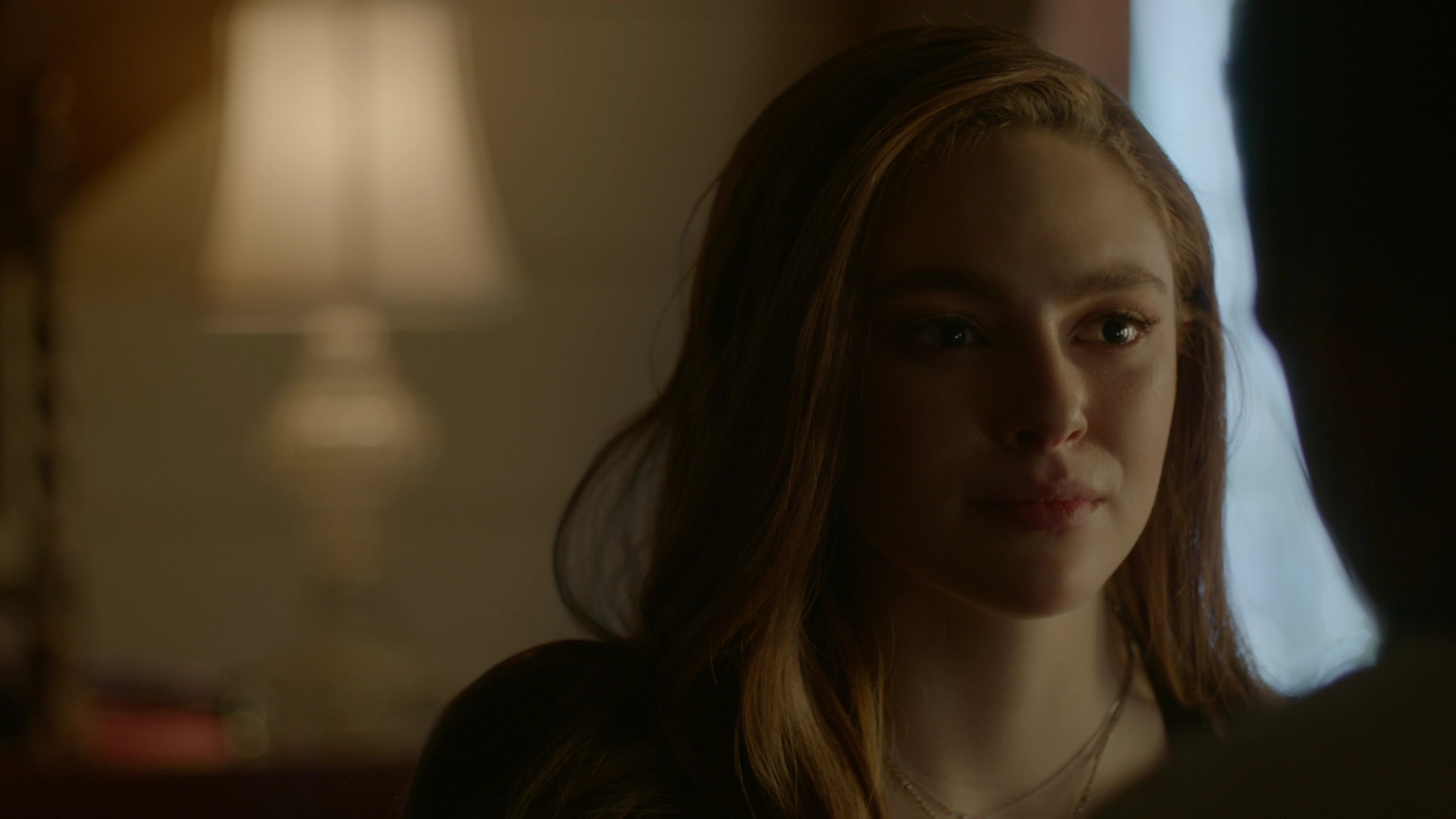 VampireDiariesWorld-dot-nl_Legacies1x15IllTellYouAStory02446.jpg