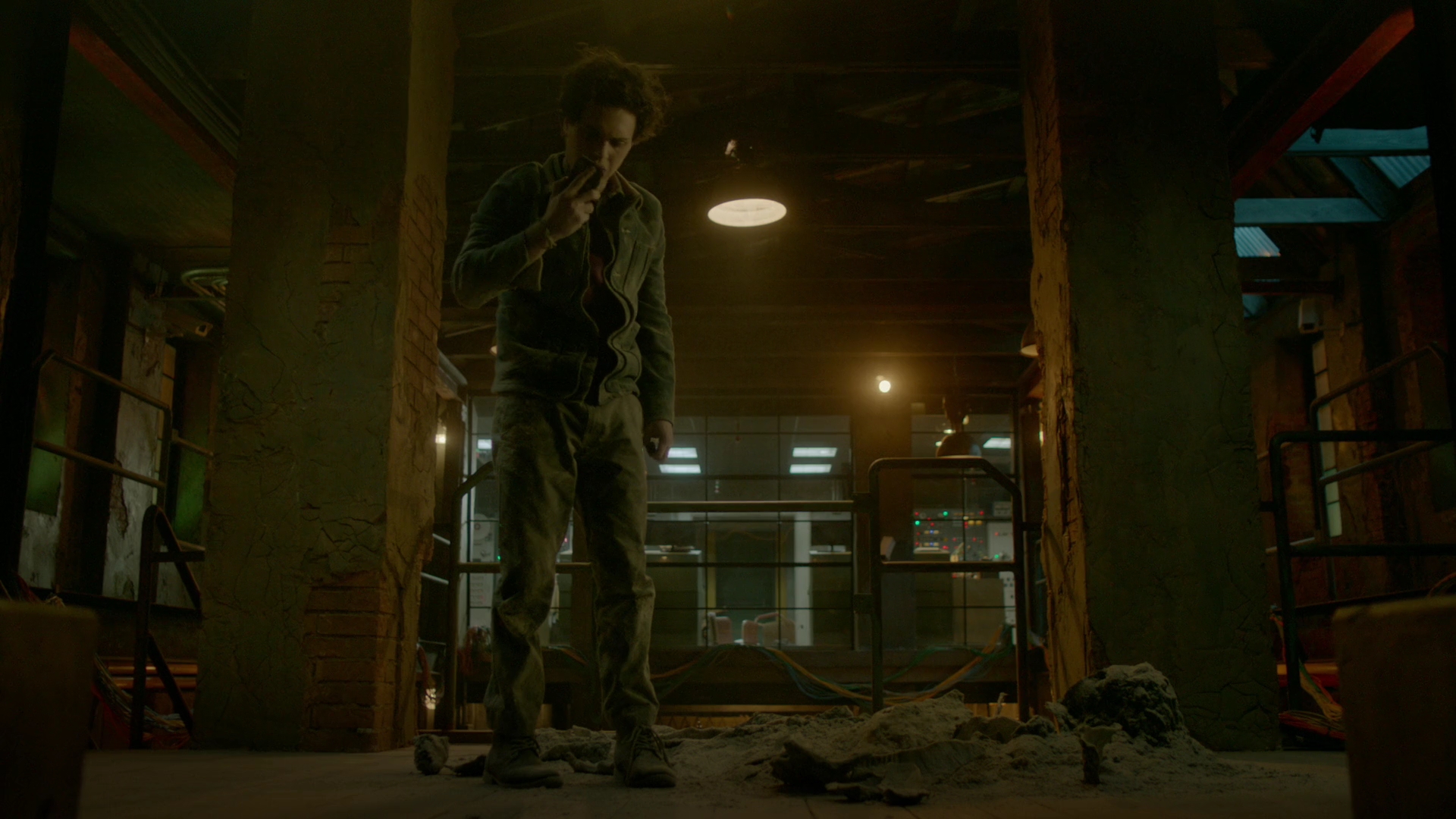 VampireDiariesWorld-dot-nl_Legacies1x16TheresAlwaysALoophole02400.jpg