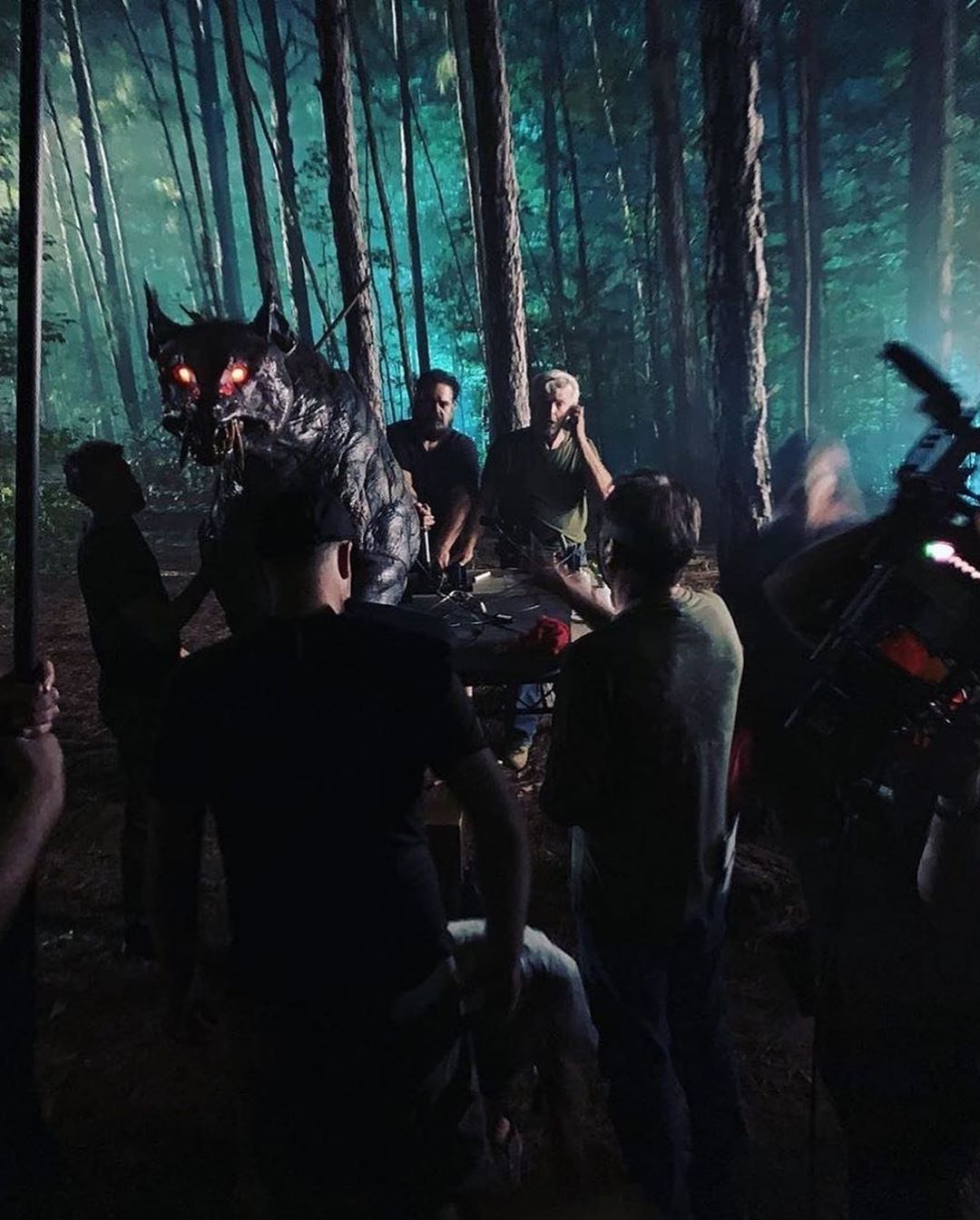 2x03-004.jpg