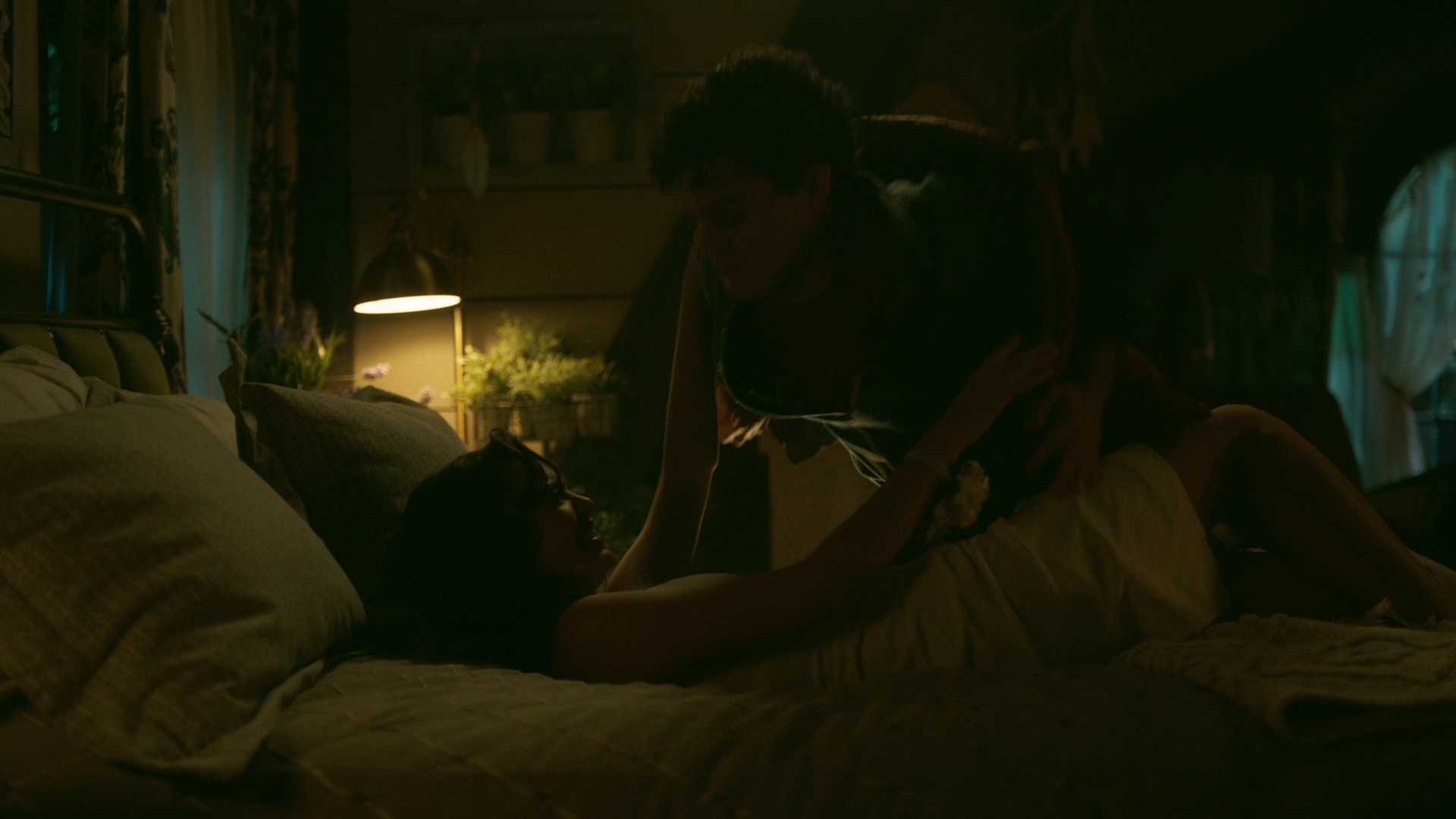 vampirediariesworld-dot-nl_Legacies2x05ScrewEndgame01898.jpg