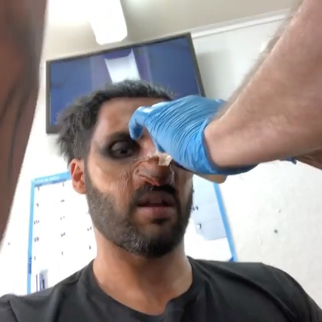 3x02-003.jpg
