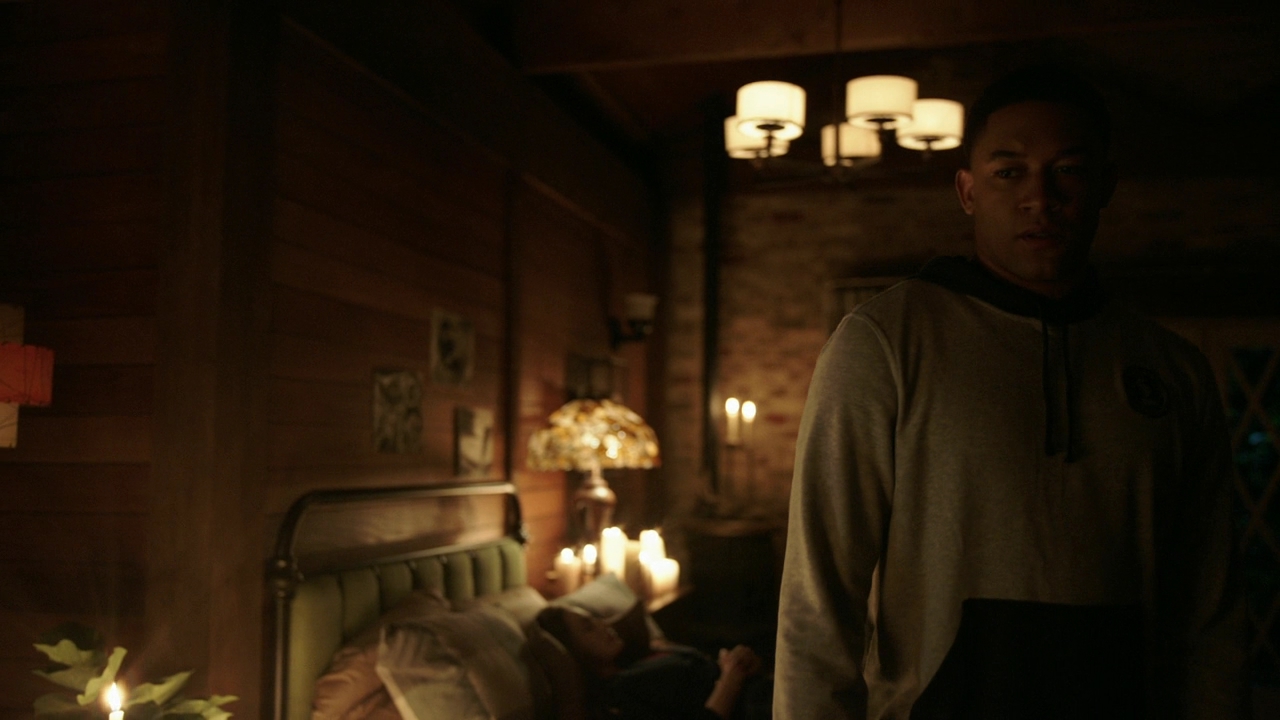 VampireDiariesWorld-dot-nl_Legacies3x01WereNotWorthy0072.jpg