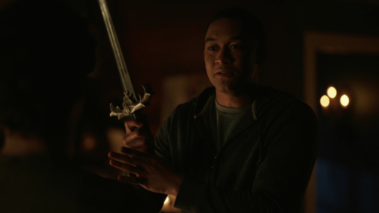 VampireDiariesWorld-dot-nl_Legacies3x01WereNotWorthy2407.jpg