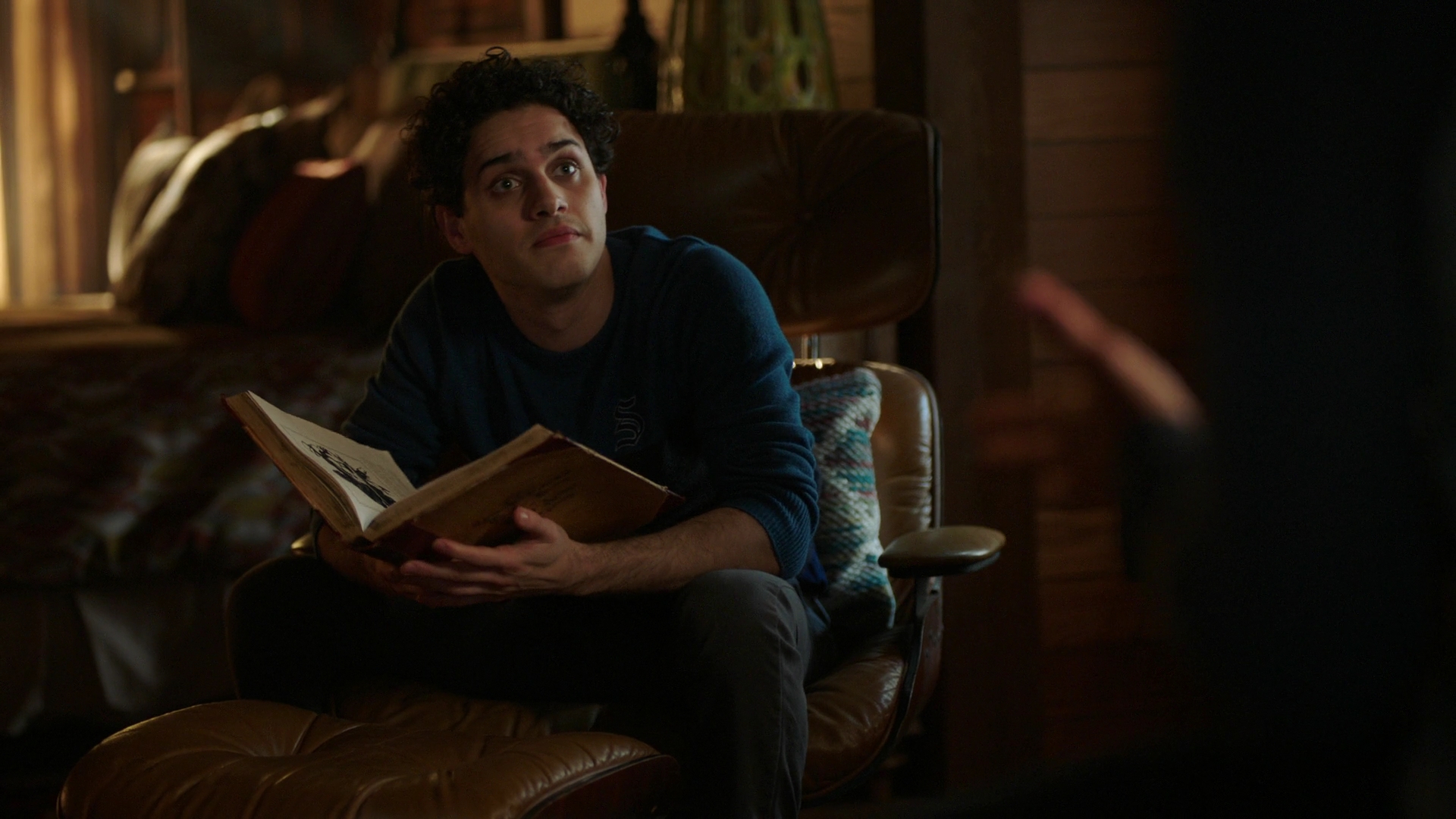 VampireDiariesWorld-dot-nl_Legacies3x02GoodbyesSureDoSuck0065.jpg