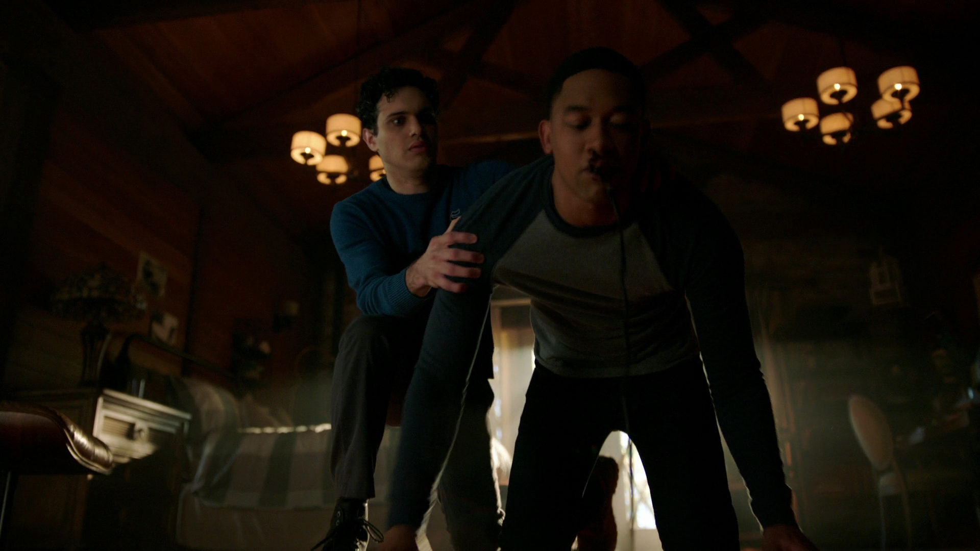 VampireDiariesWorld-dot-nl_Legacies3x02GoodbyesSureDoSuck0112.jpg