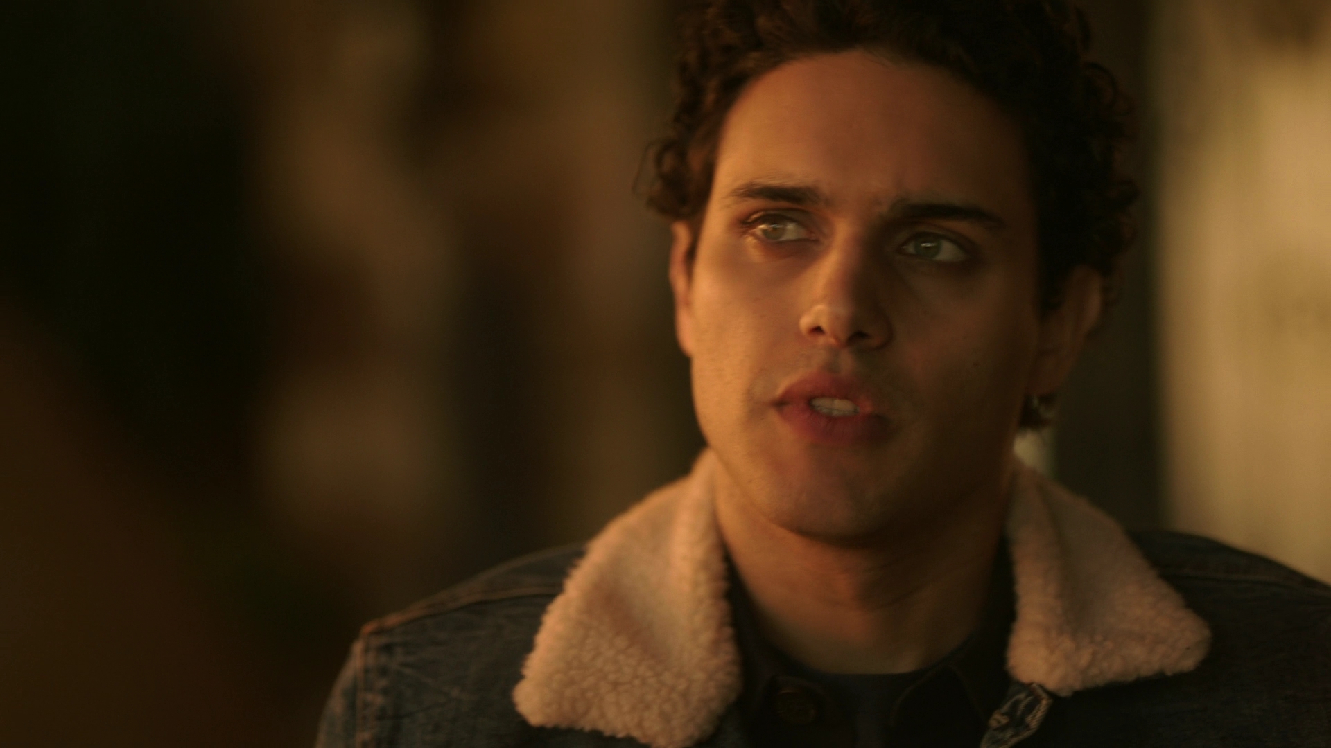VampireDiariesWorld-dot-nl_Legacies3x02GoodbyesSureDoSuck2004.jpg