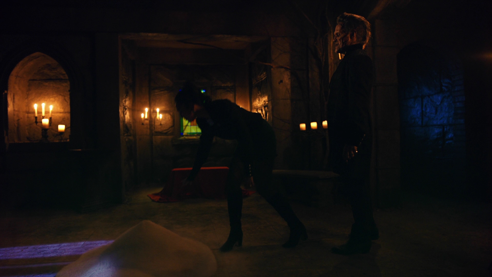 VampireDiariesWorld-dot-nl_Legacies3x02GoodbyesSureDoSuck2367.jpg