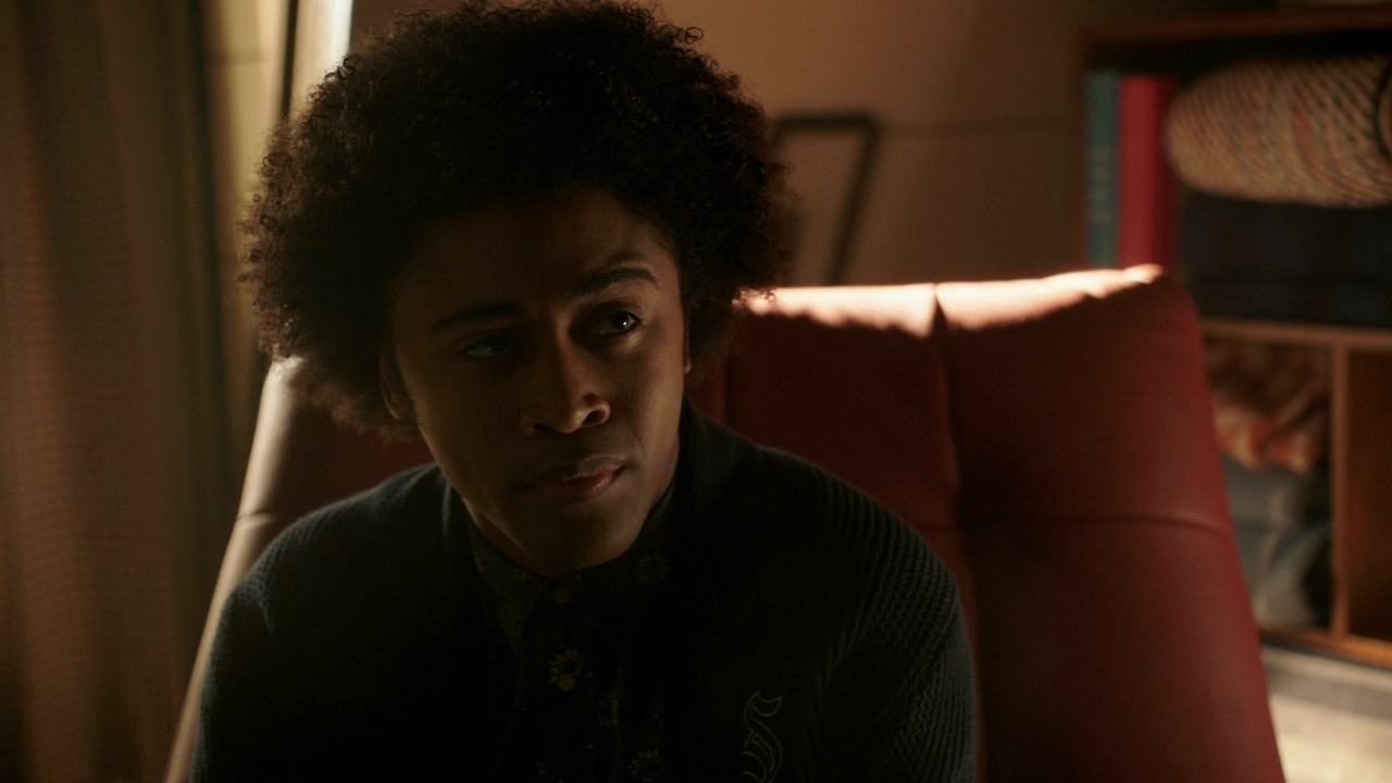 VampireDiariesWorld-dot-nl_Legacies3x03SalvatoreTheMusical0330.jpg