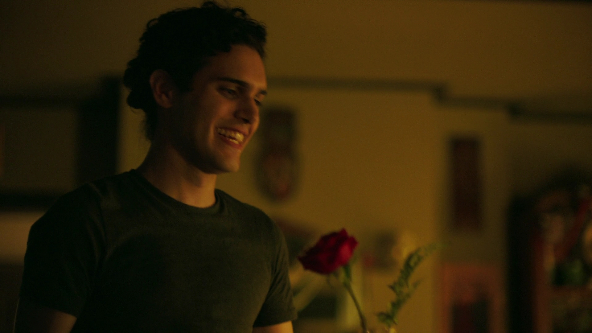 VampireDiariesWorld-dot-nl_Legacies3x04HoldOnTight0016.jpg