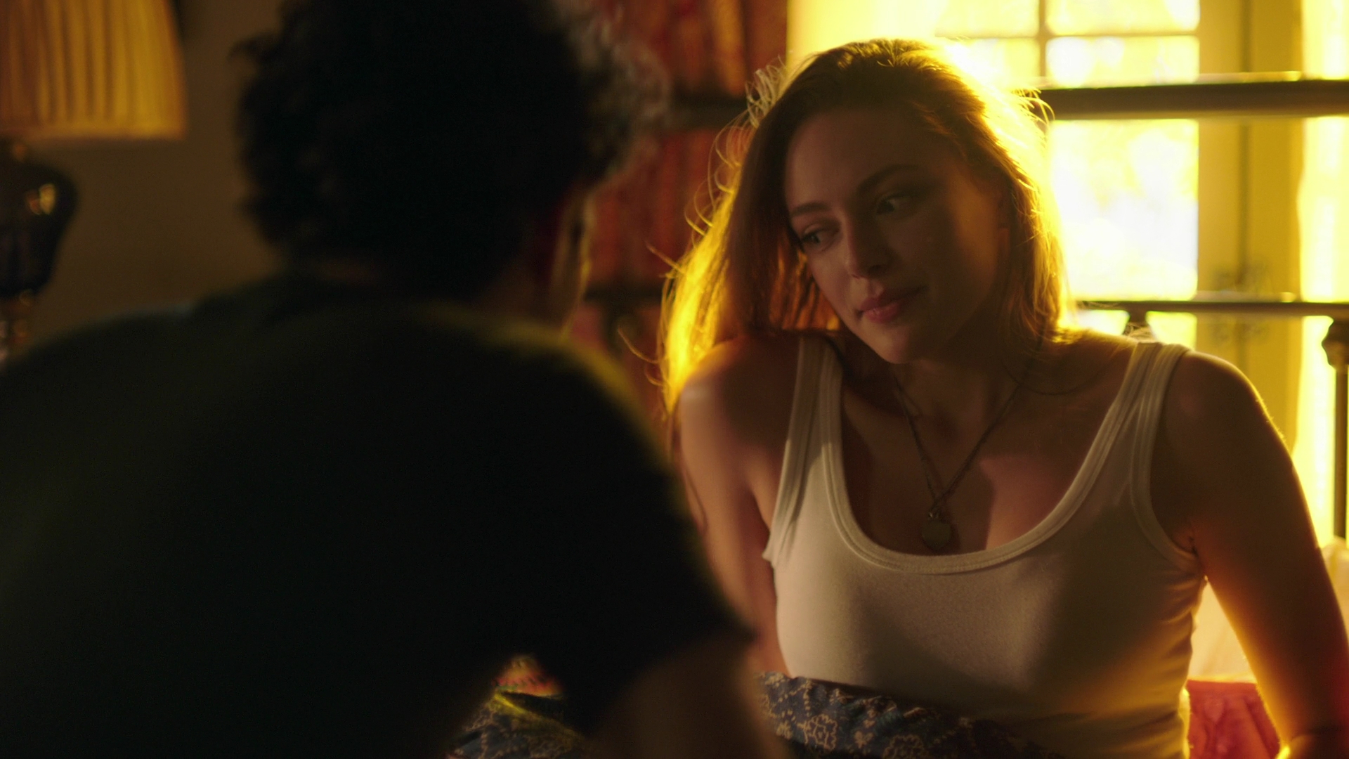 VampireDiariesWorld-dot-nl_Legacies3x04HoldOnTight0026.jpg