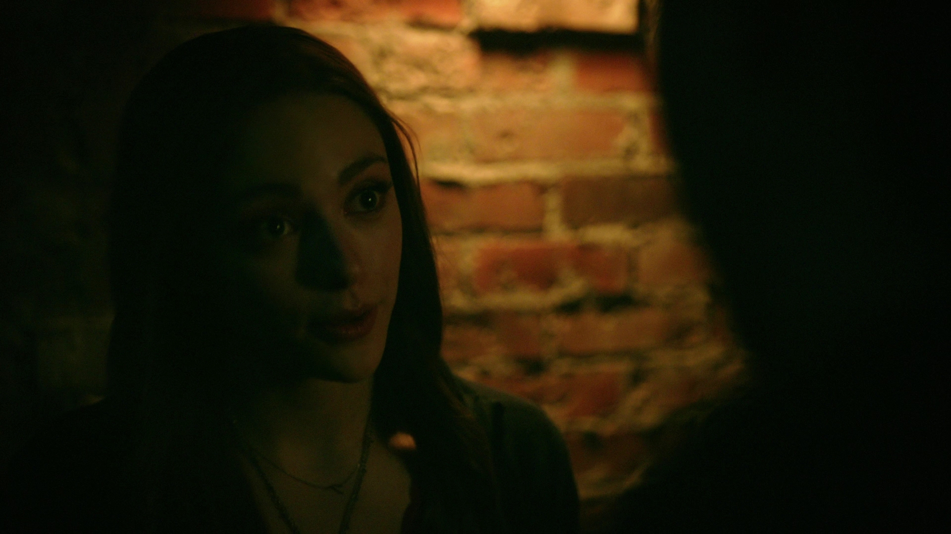 VampireDiariesWorld-dot-nl_Legacies3x04HoldOnTight0570.jpg