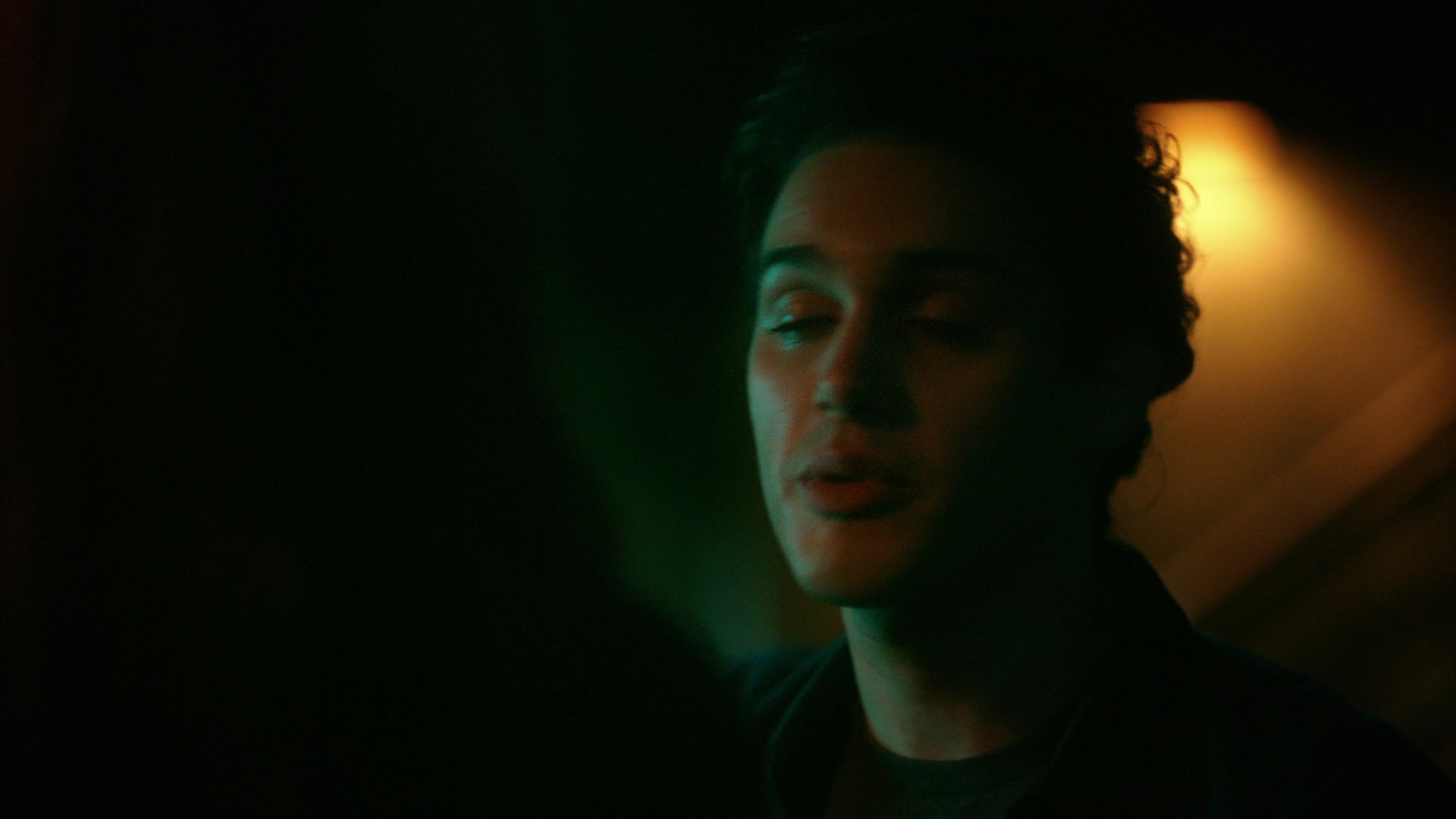 VampireDiariesWorld-dot-nl_Legacies3x04HoldOnTight0620.jpg