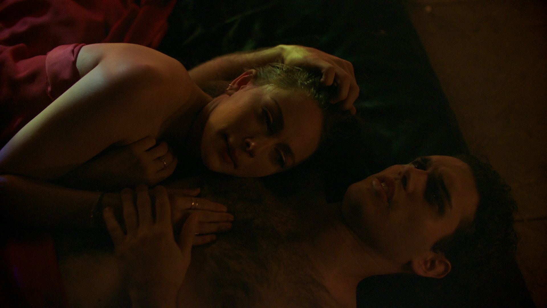 VampireDiariesWorld-dot-nl_Legacies3x04HoldOnTight2346.jpg