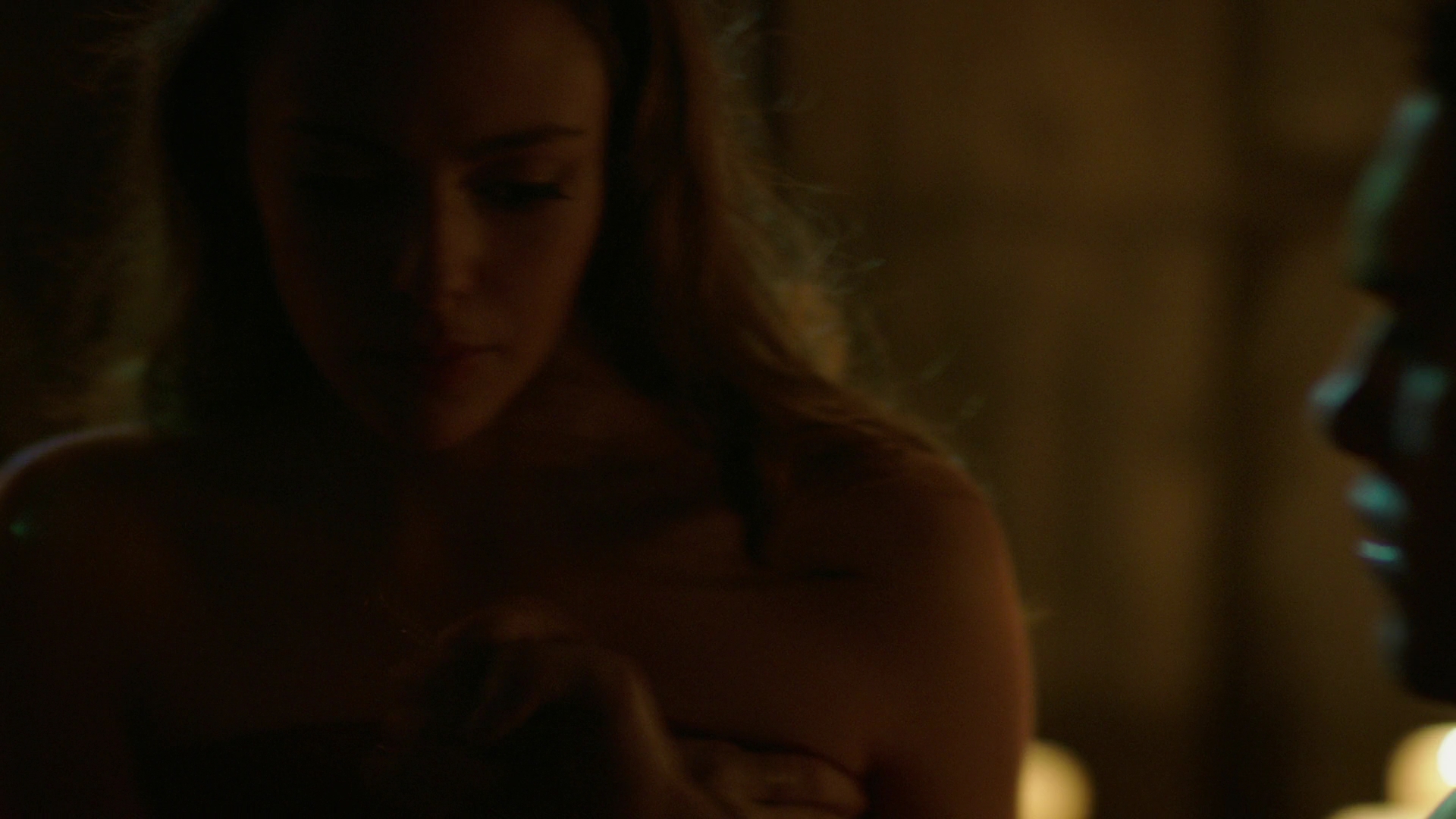 VampireDiariesWorld-dot-nl_Legacies3x04HoldOnTight2389.jpg