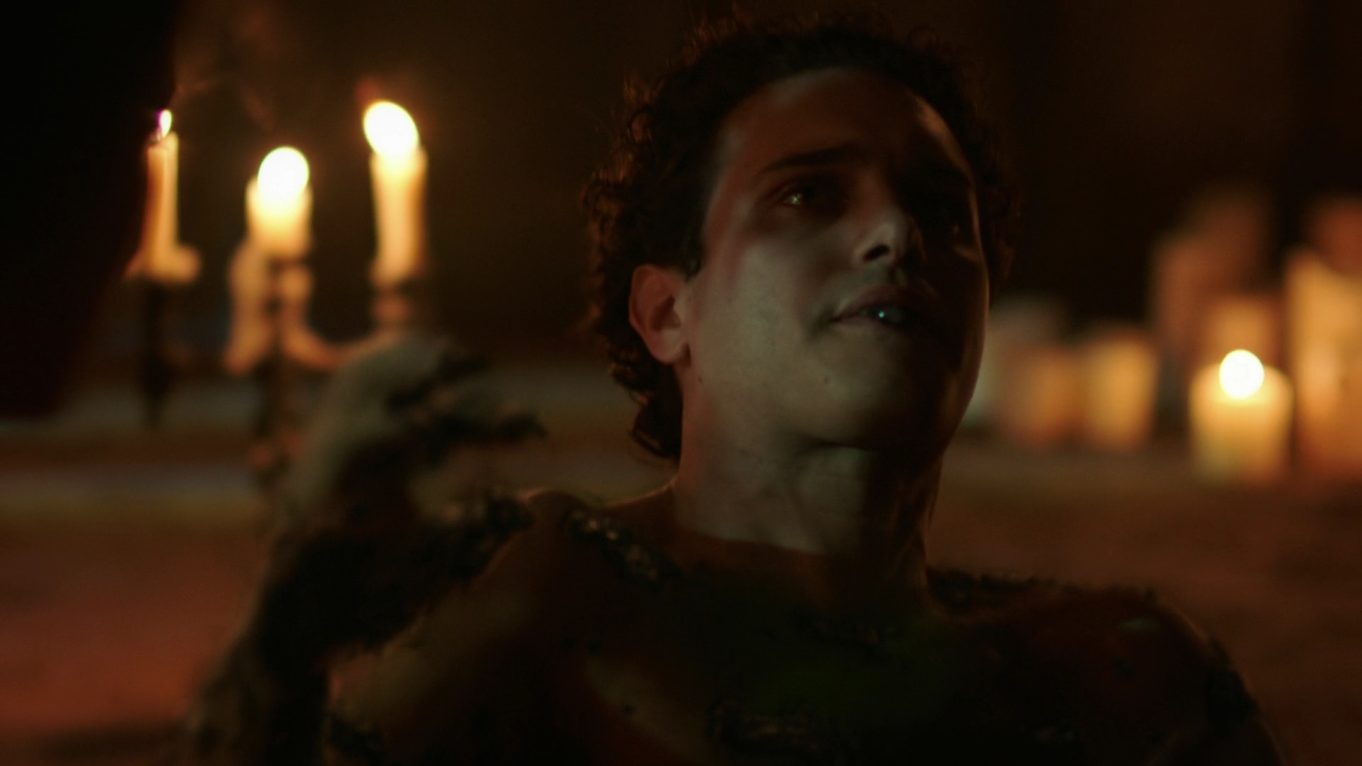 VampireDiariesWorld-dot-nl_Legacies3x04HoldOnTight2393.jpg