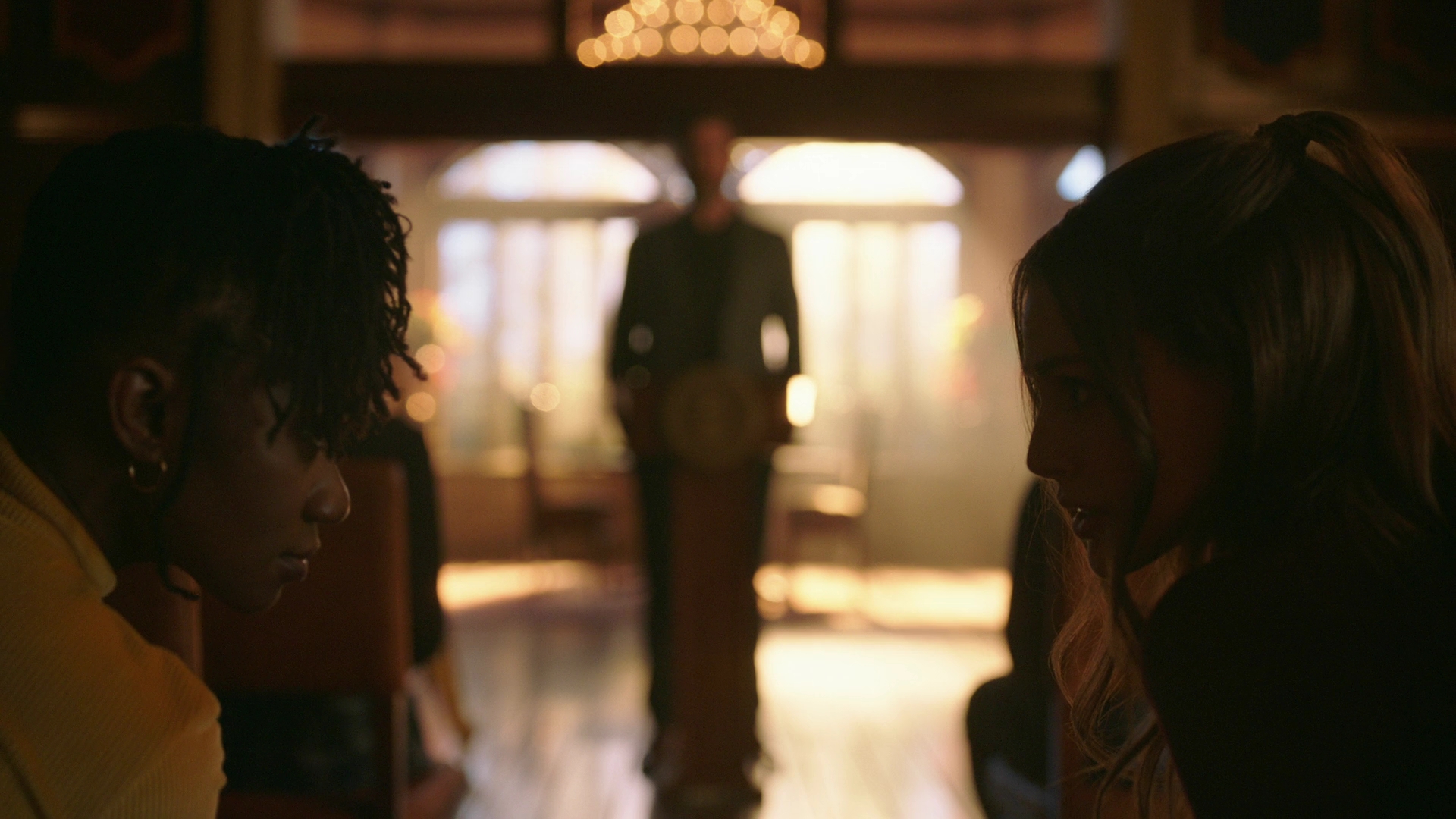 VampireDiariesWorld-dot-nl_Legacies3x07YupItsaLeprechaunAllRight0015.jpg