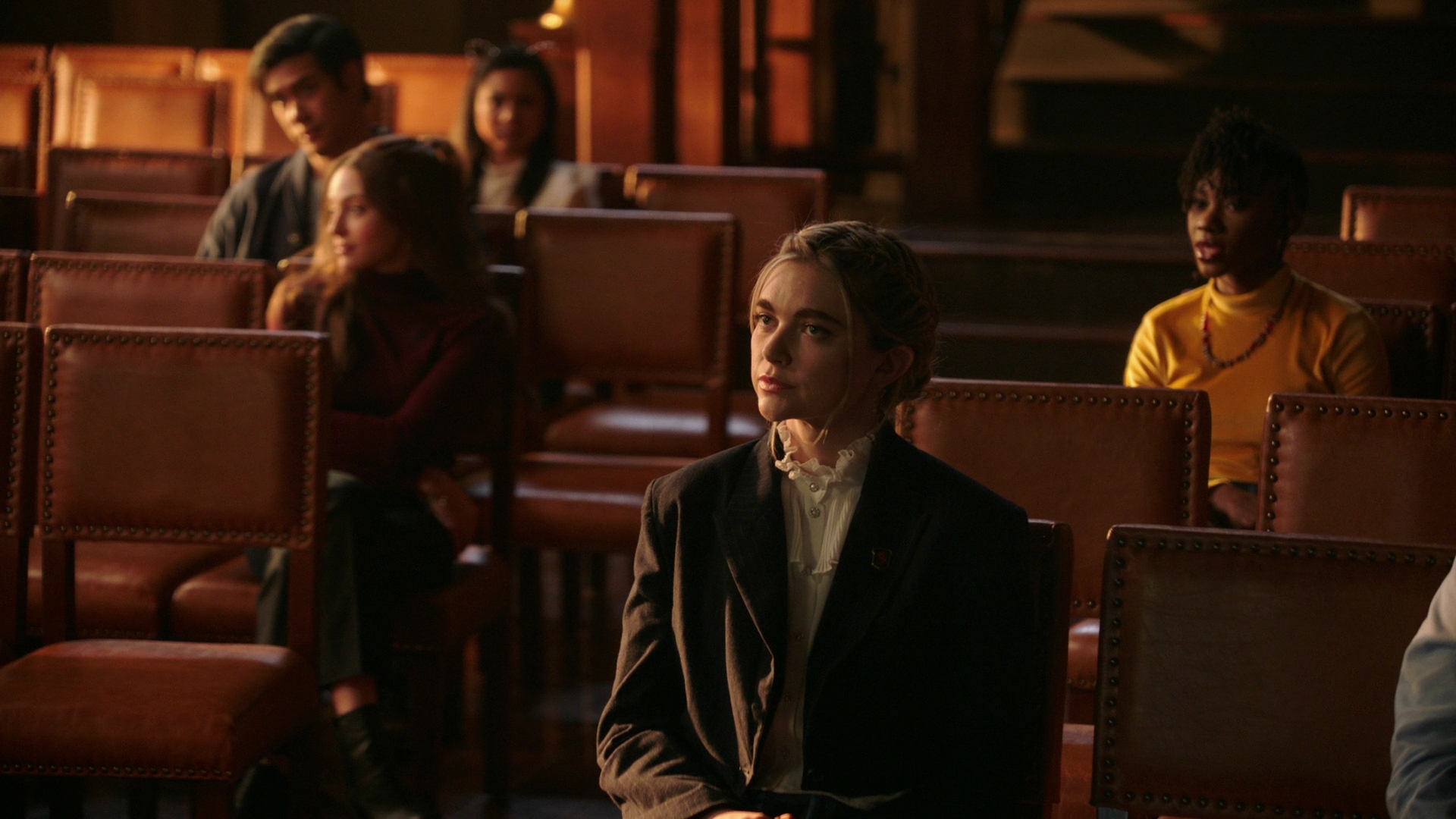 VampireDiariesWorld-dot-nl_Legacies3x07YupItsaLeprechaunAllRight0025.jpg