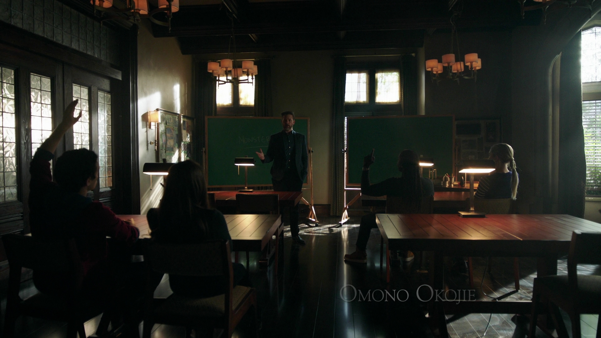 VampireDiariesWorld-dot-nl_Legacies3x09DoAllMalivoreMonstersProvideThisLevelOfEmotionalInsight0120.jpg