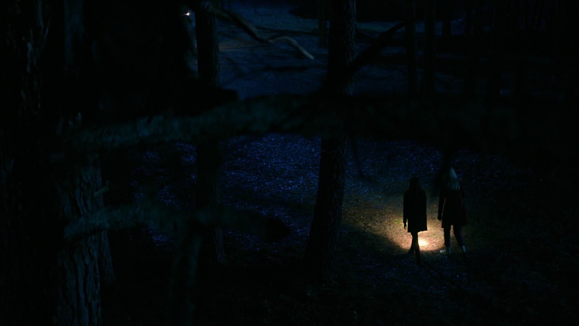 VampireDiariesWorld-dot-nl_Legacies3x09DoAllMalivoreMonstersProvideThisLevelOfEmotionalInsight2391.jpg