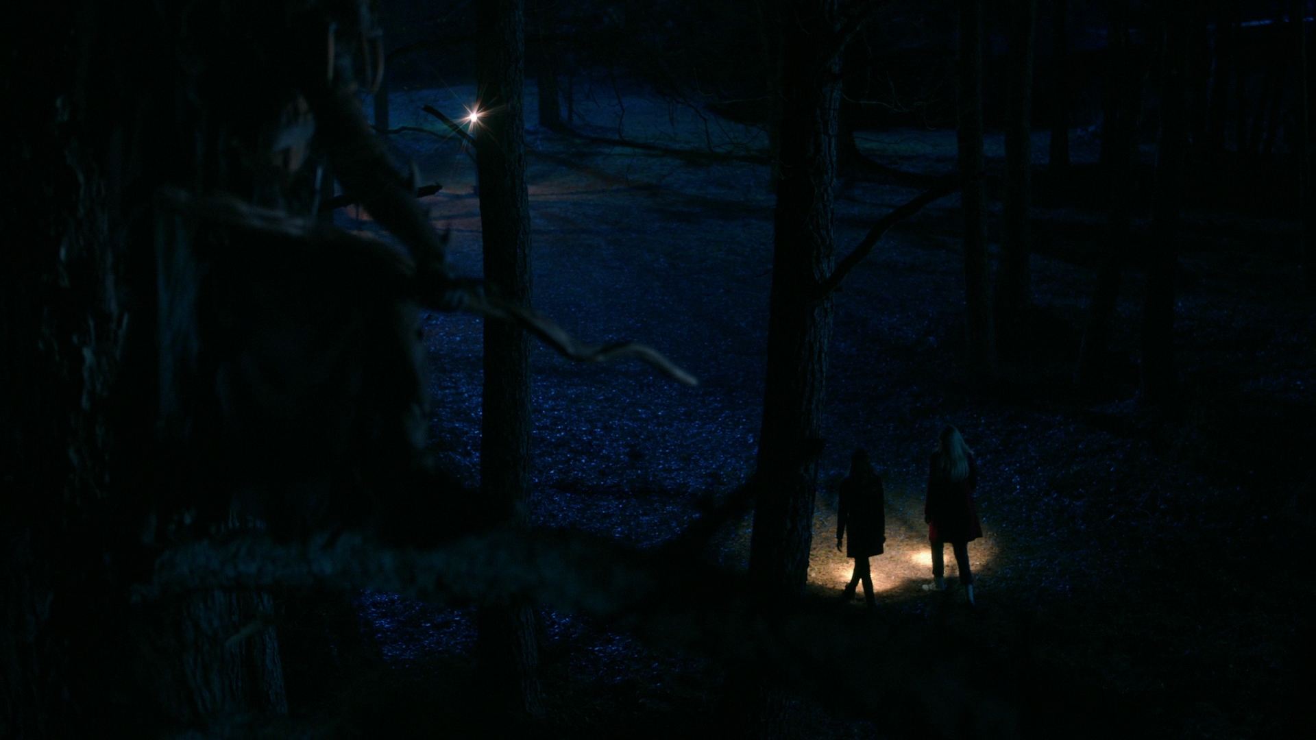 VampireDiariesWorld-dot-nl_Legacies3x09DoAllMalivoreMonstersProvideThisLevelOfEmotionalInsight2394.jpg